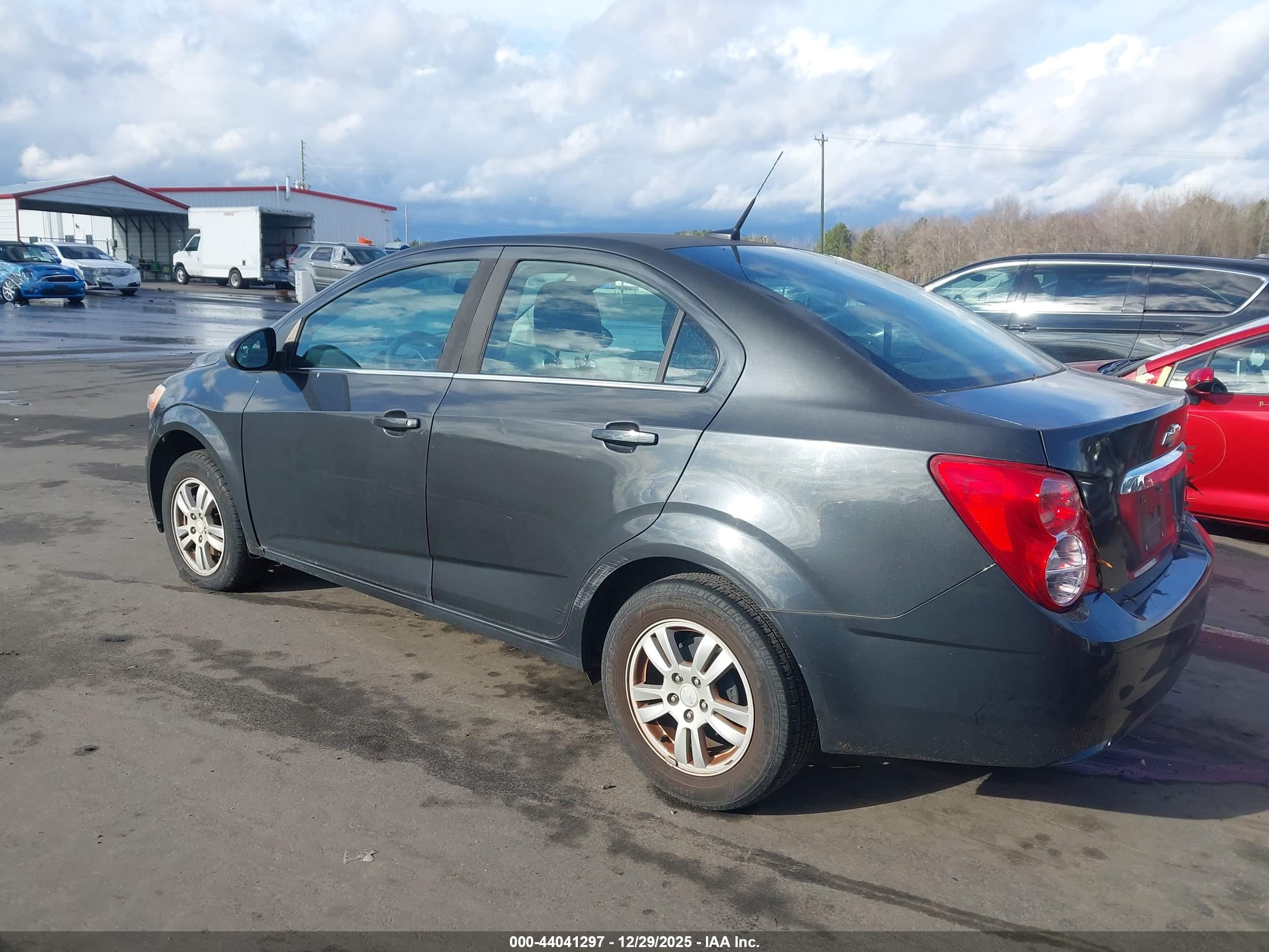 CHEVROLET SONIC image 3