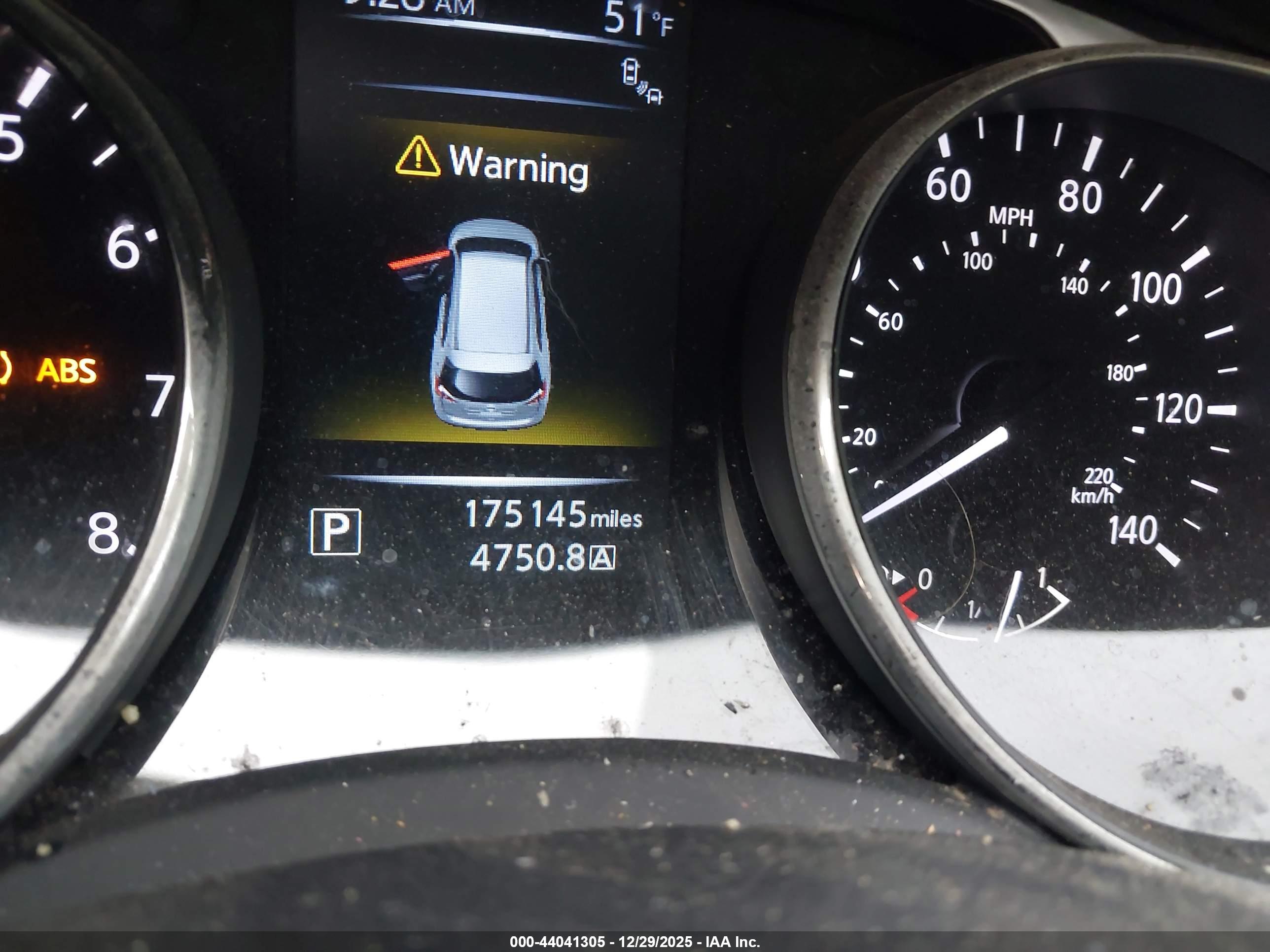 NISSAN ROGUE image 7