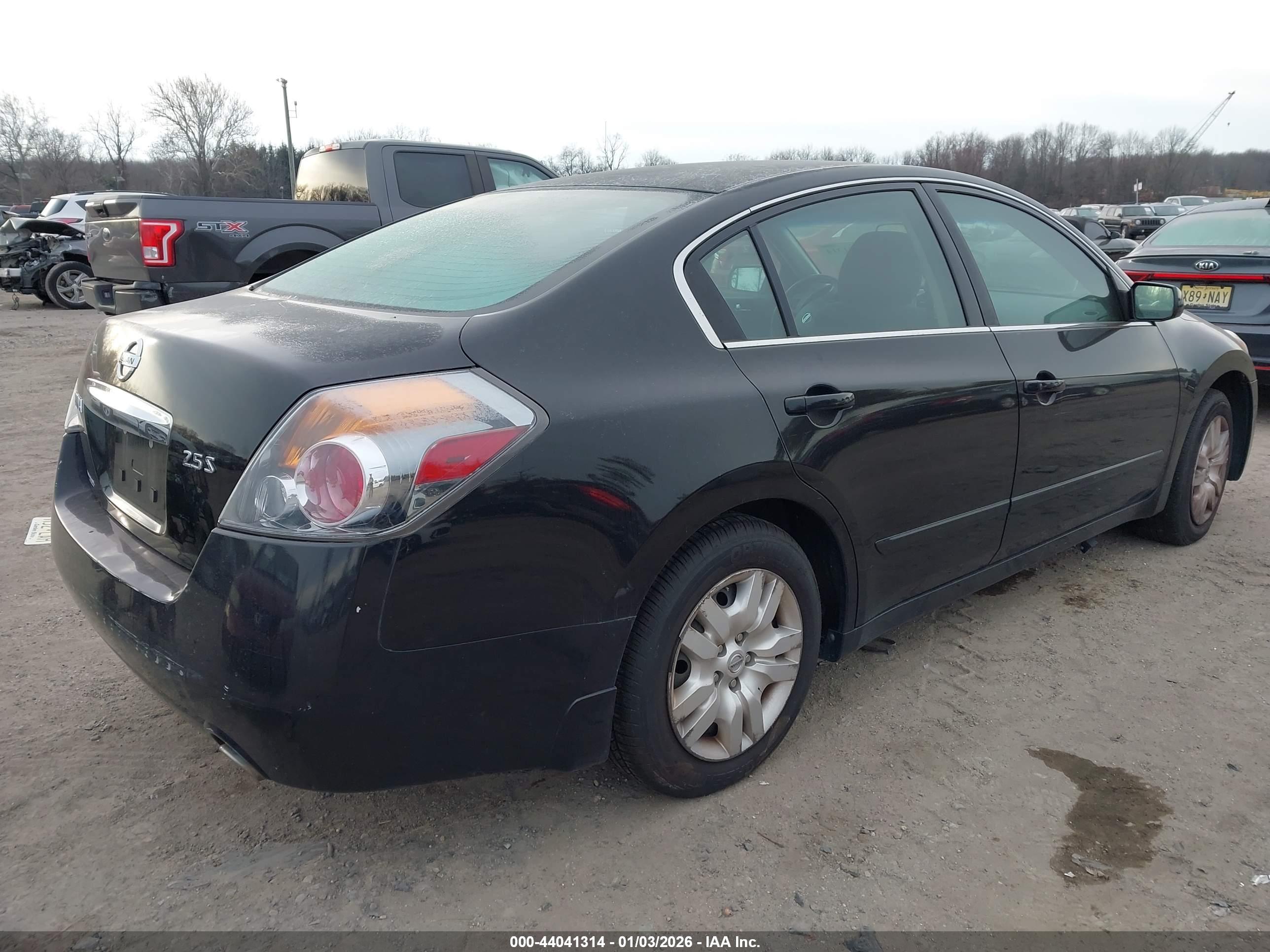 NISSAN ALTIMA image 4