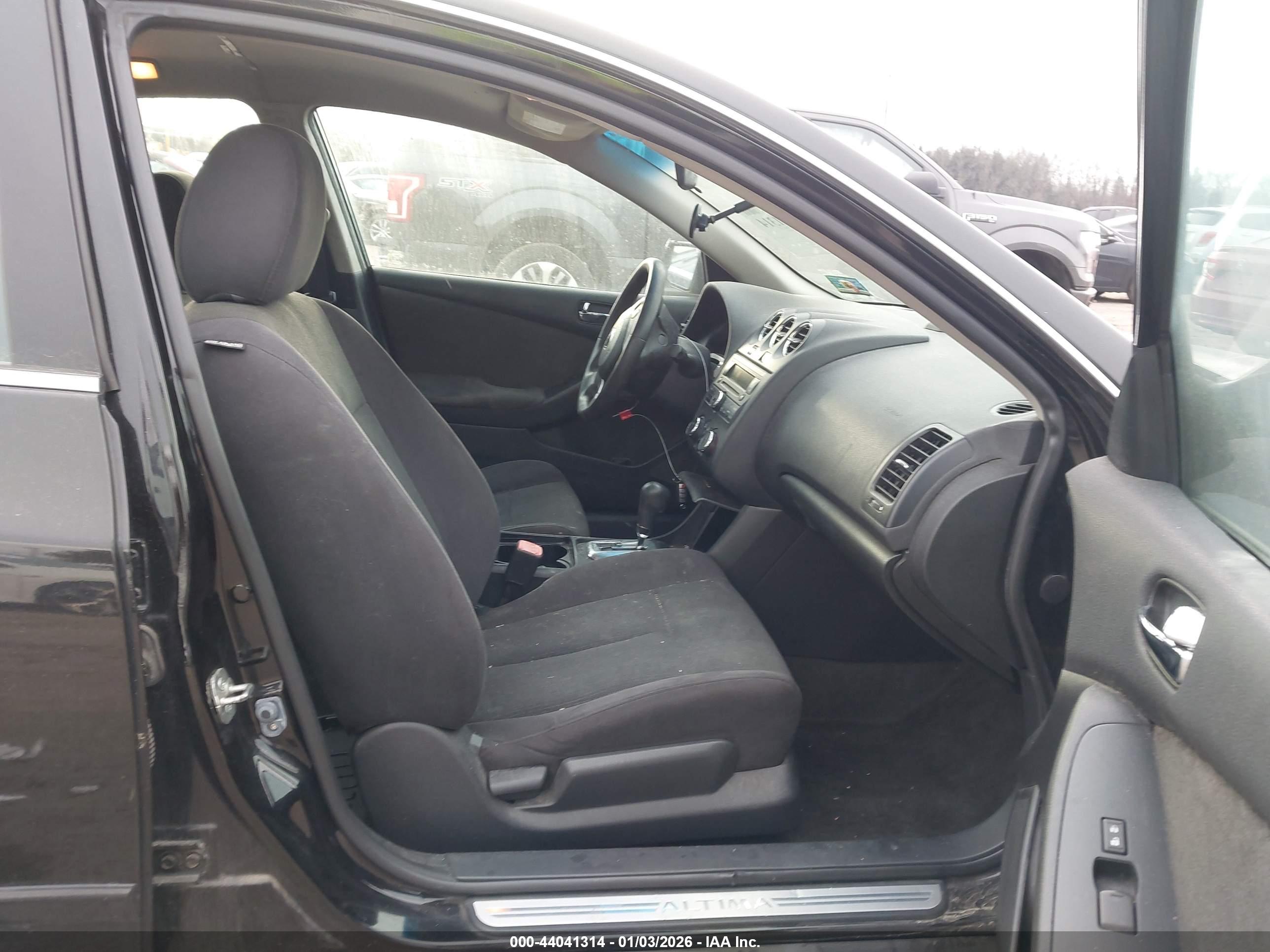 NISSAN ALTIMA image 5