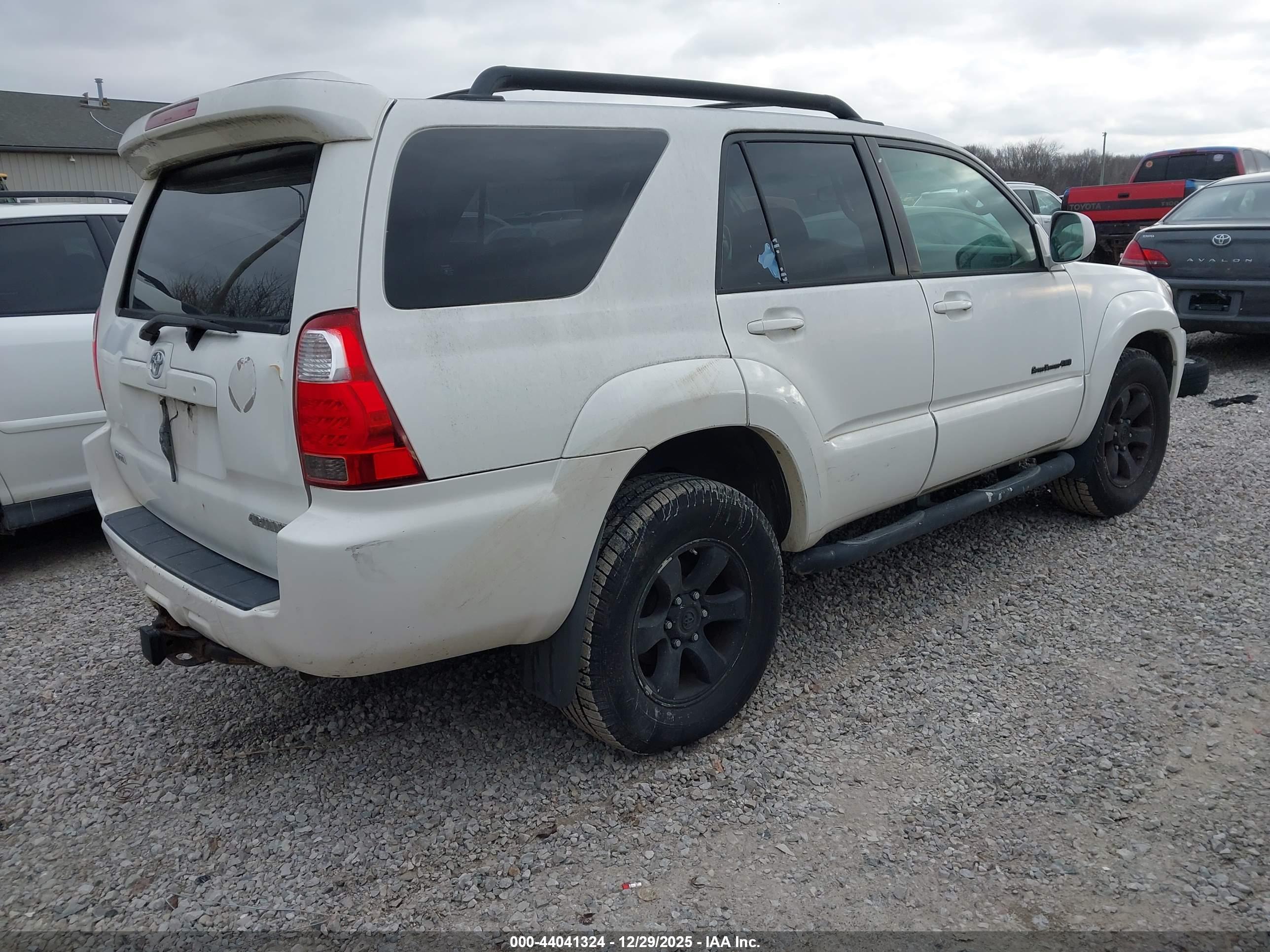 TOYOTA 4RUNNER image 4