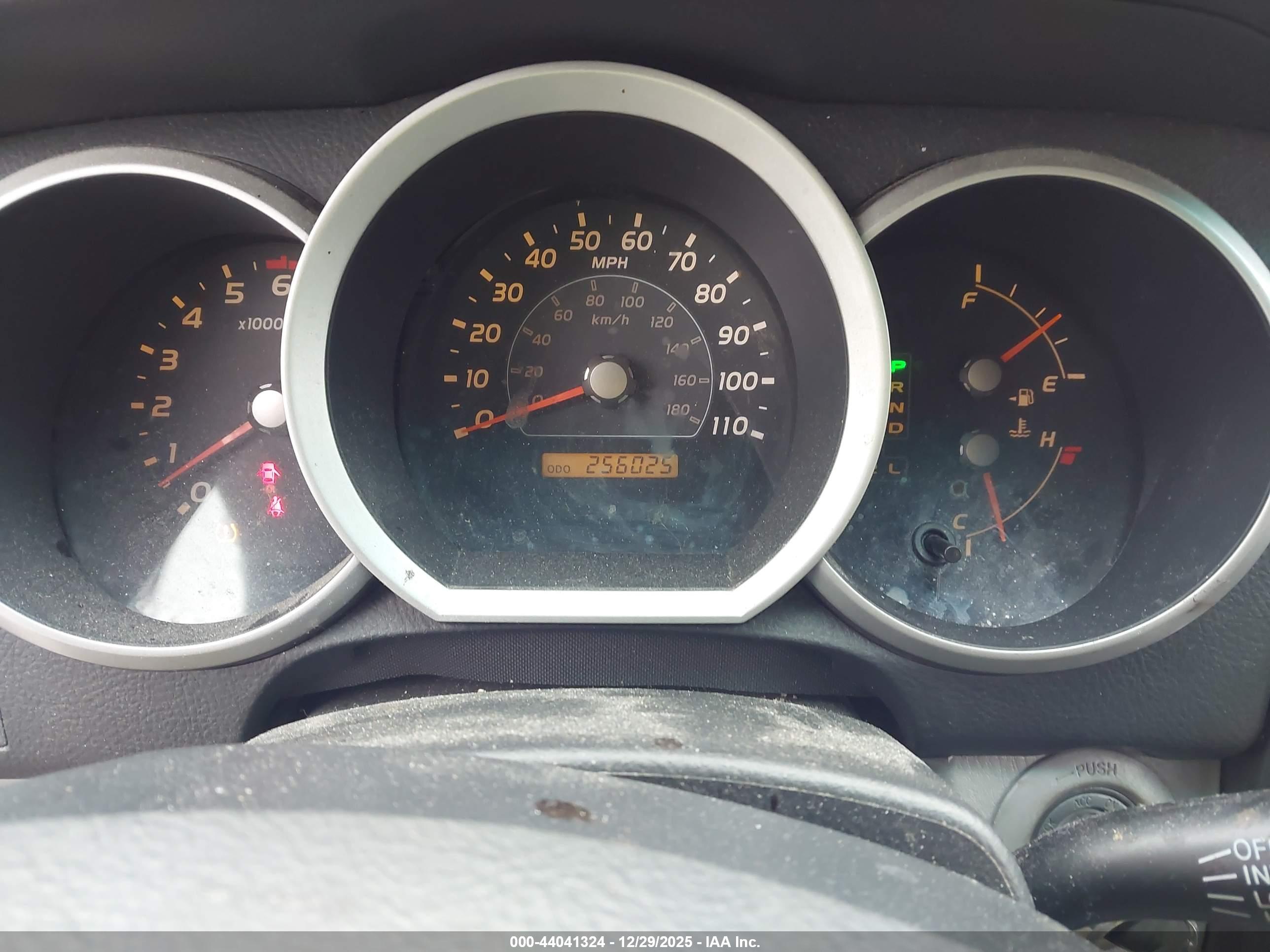 TOYOTA 4RUNNER image 7