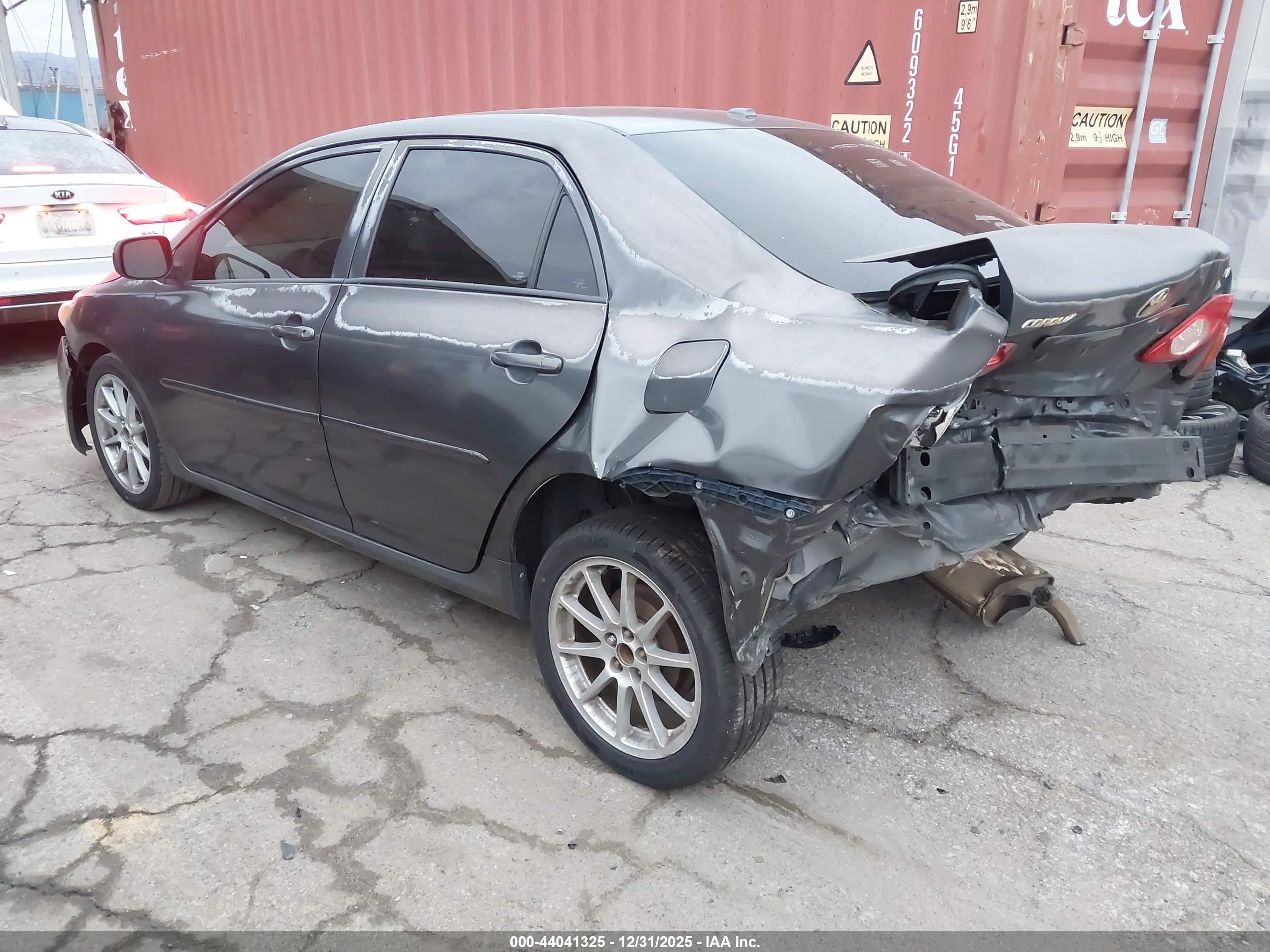 TOYOTA COROLLA image 3