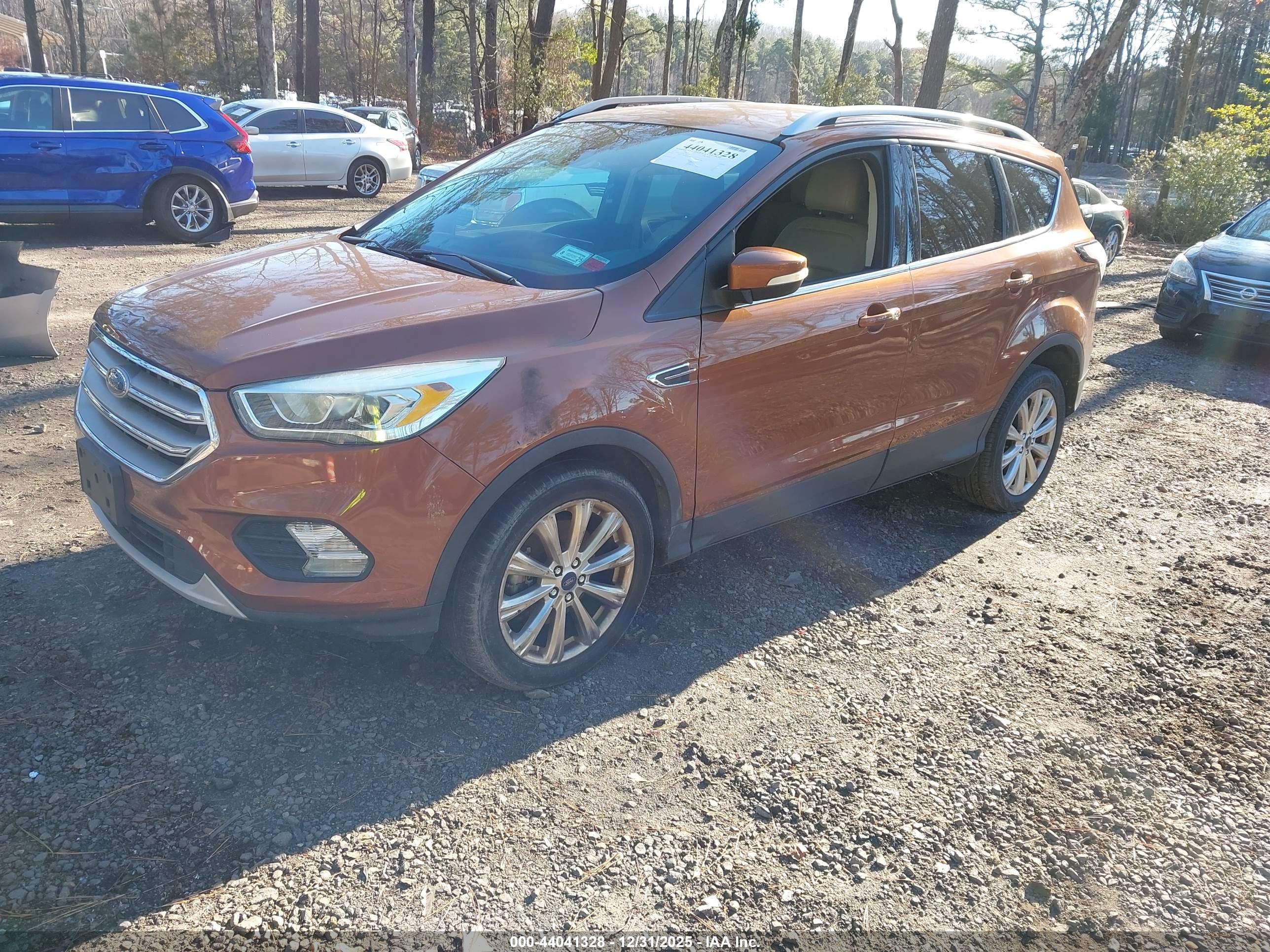 FORD ESCAPE image 2