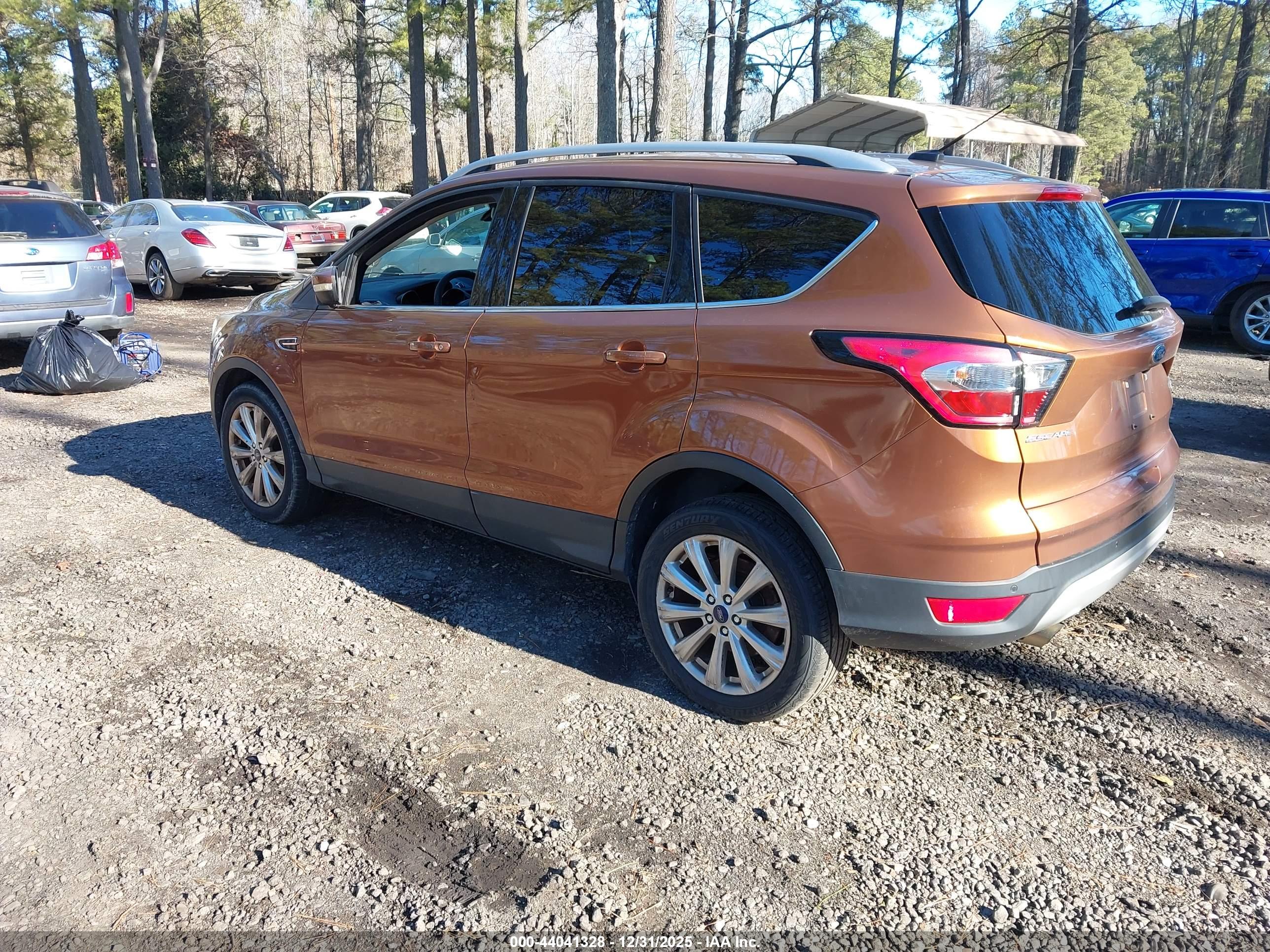 FORD ESCAPE image 3