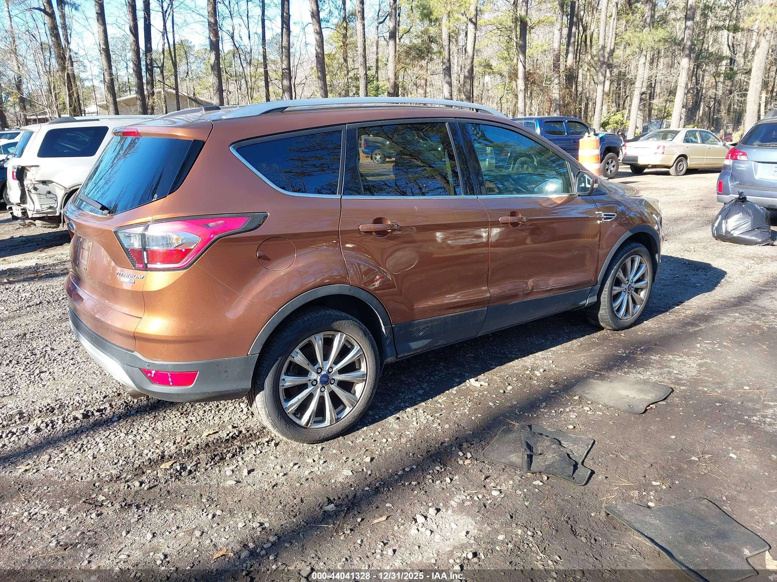 FORD ESCAPE image 4