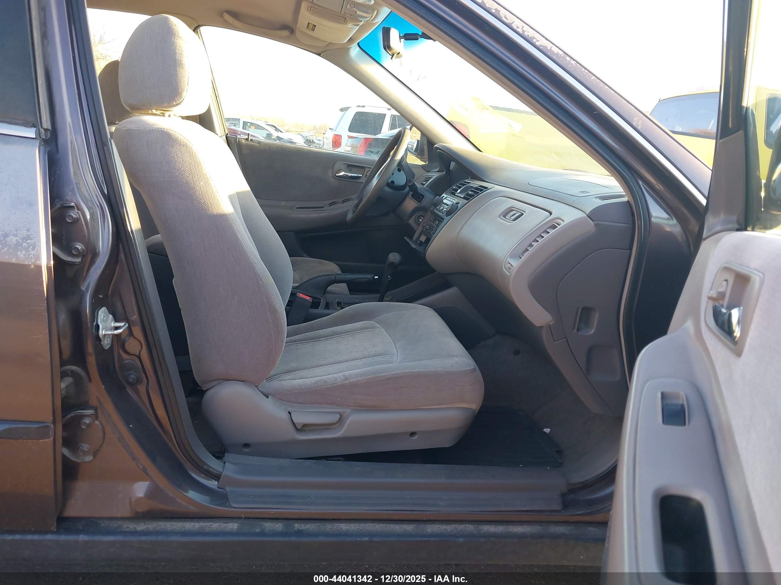 HONDA ACCORD image 5