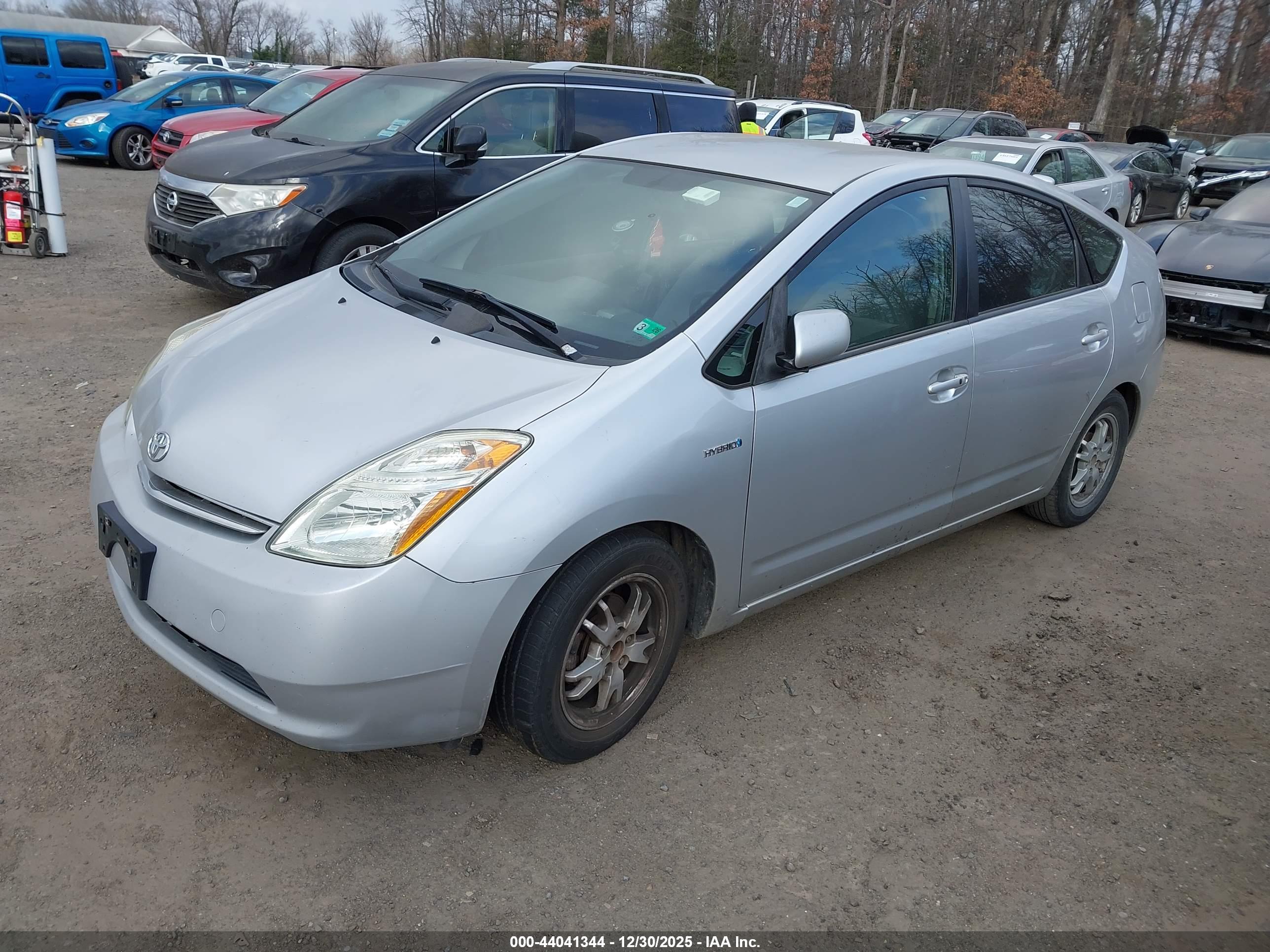 TOYOTA PRIUS image 2