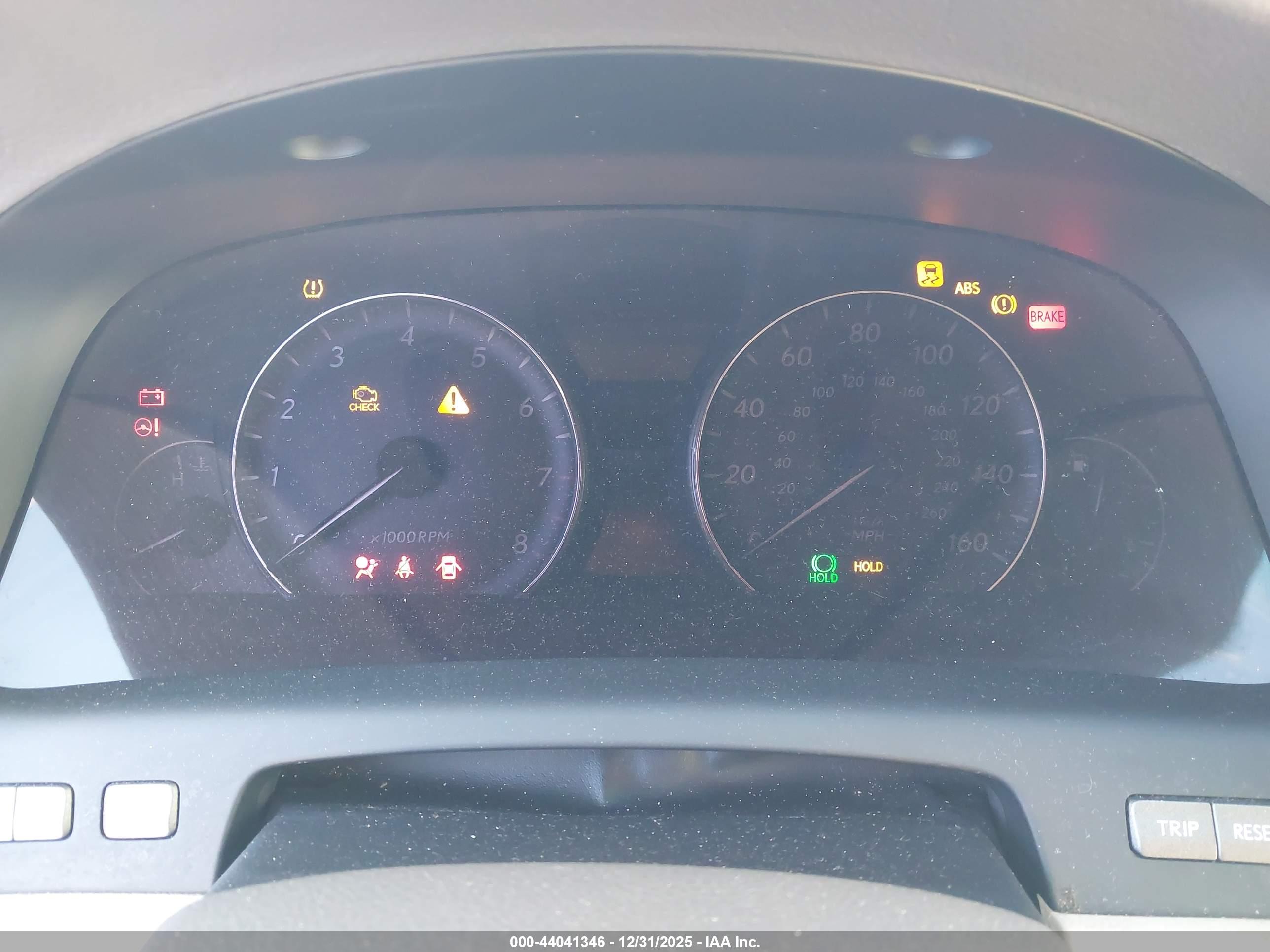 LEXUS LS image 7