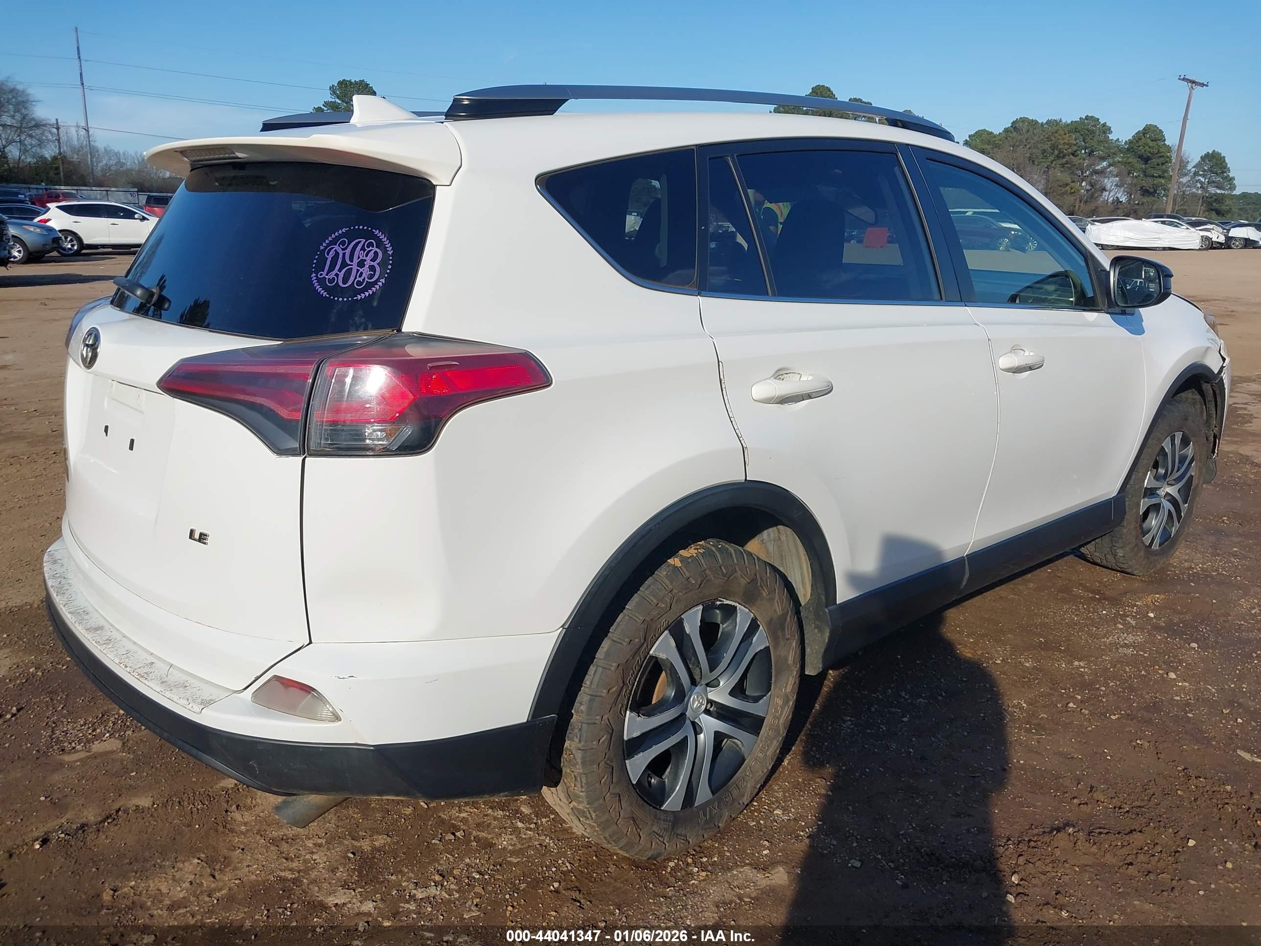 TOYOTA RAV4 image 4