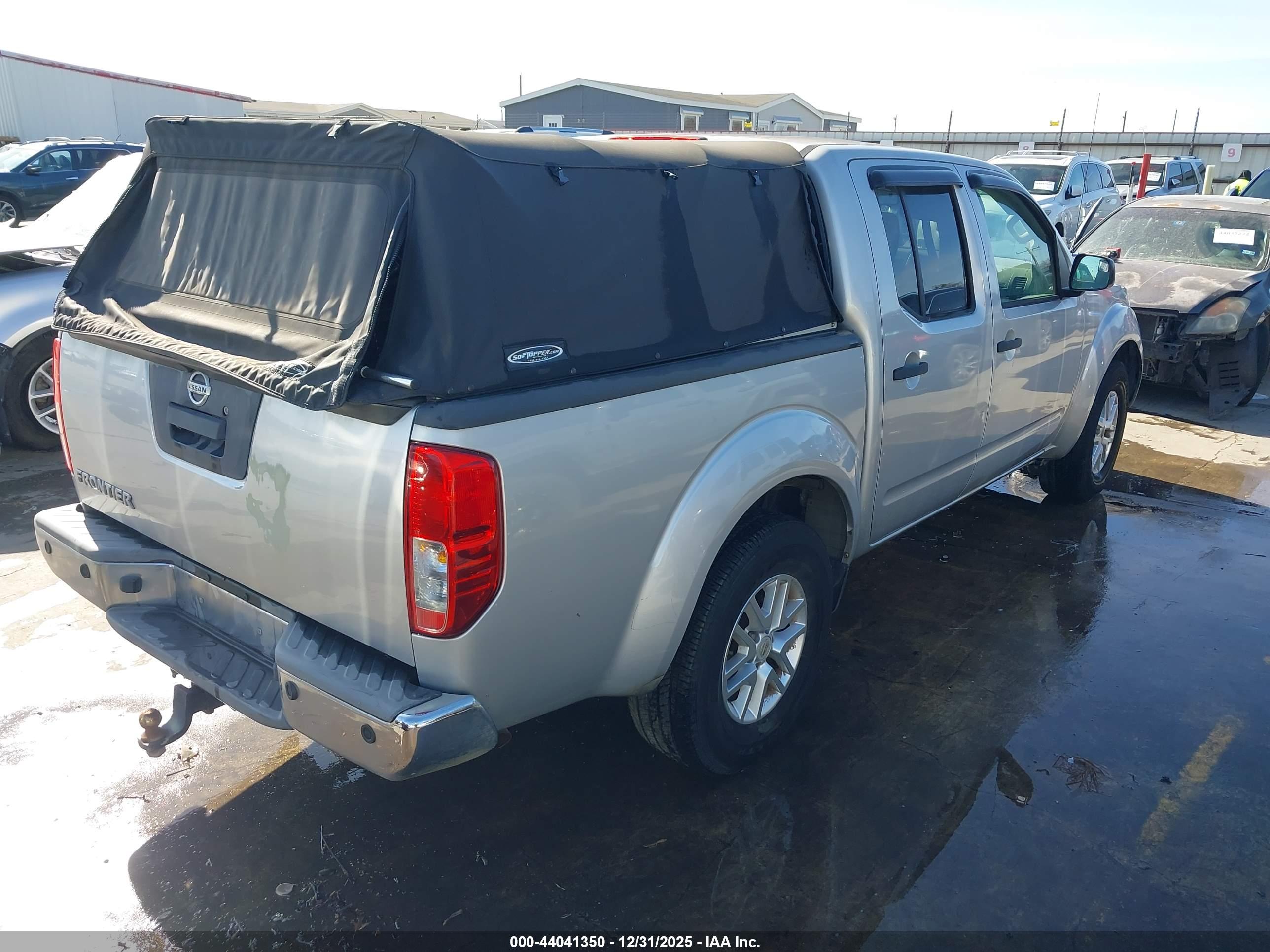 NISSAN FRONTIER image 4