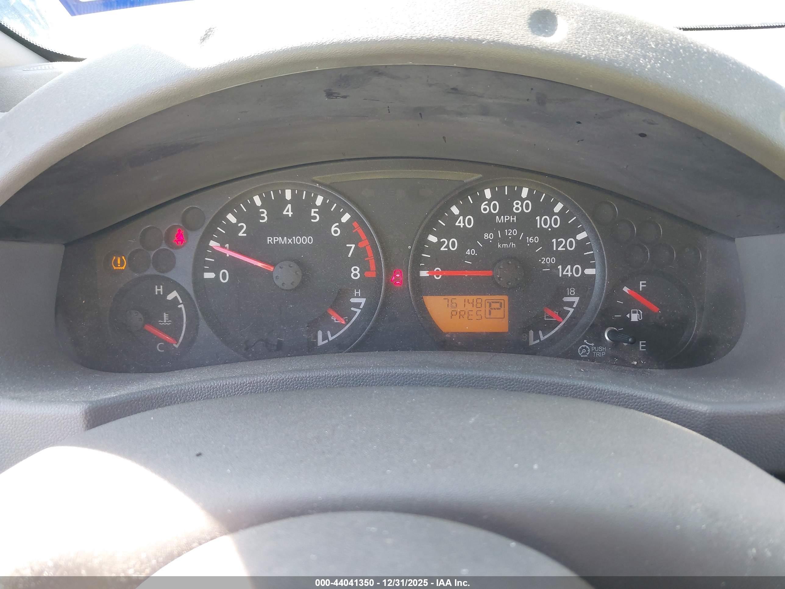 NISSAN FRONTIER image 7