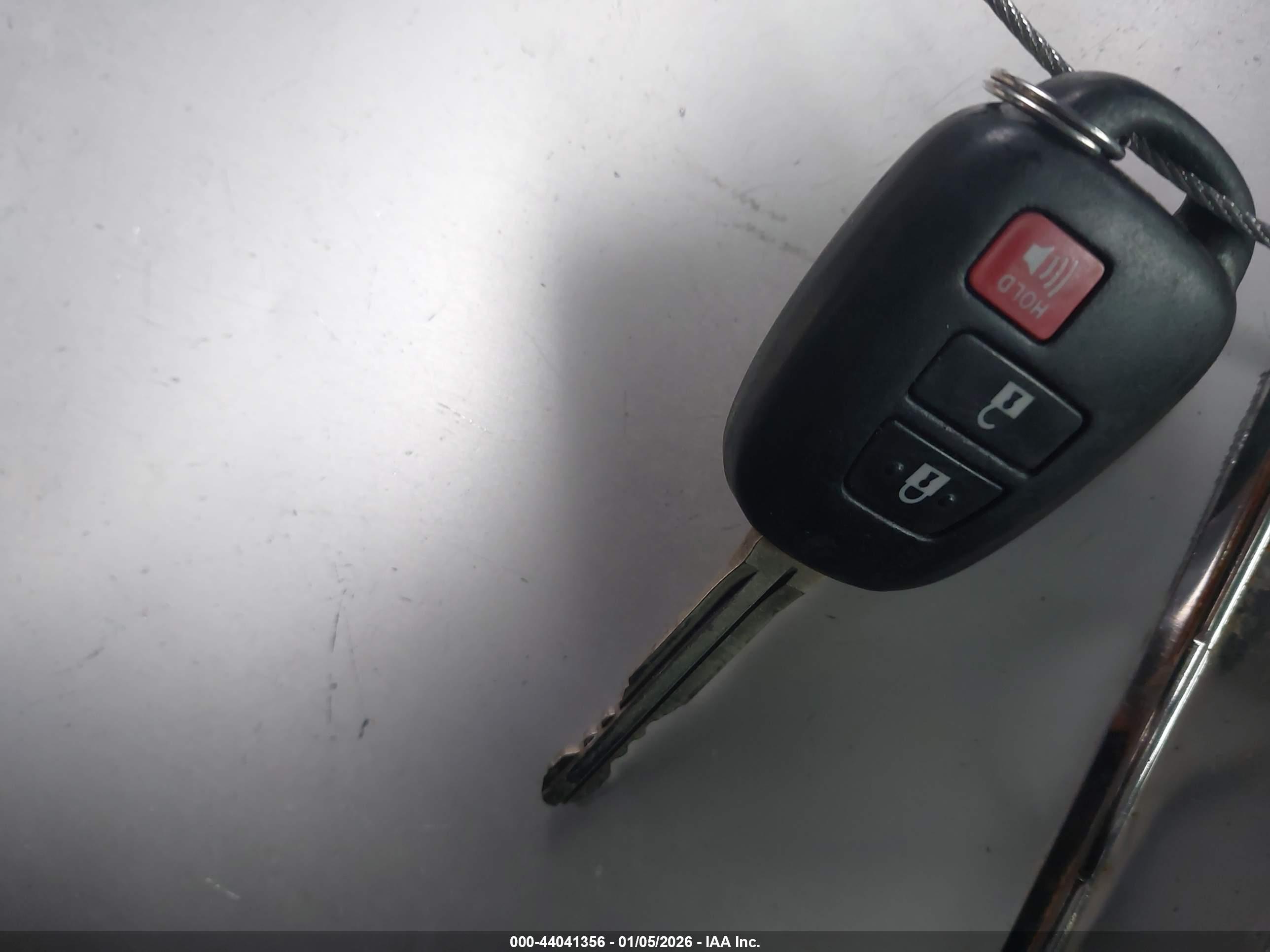 SCION XB image 11