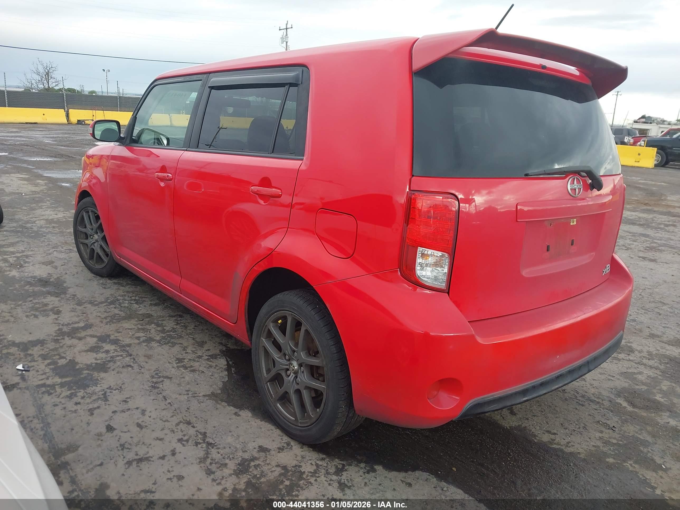 SCION XB image 3
