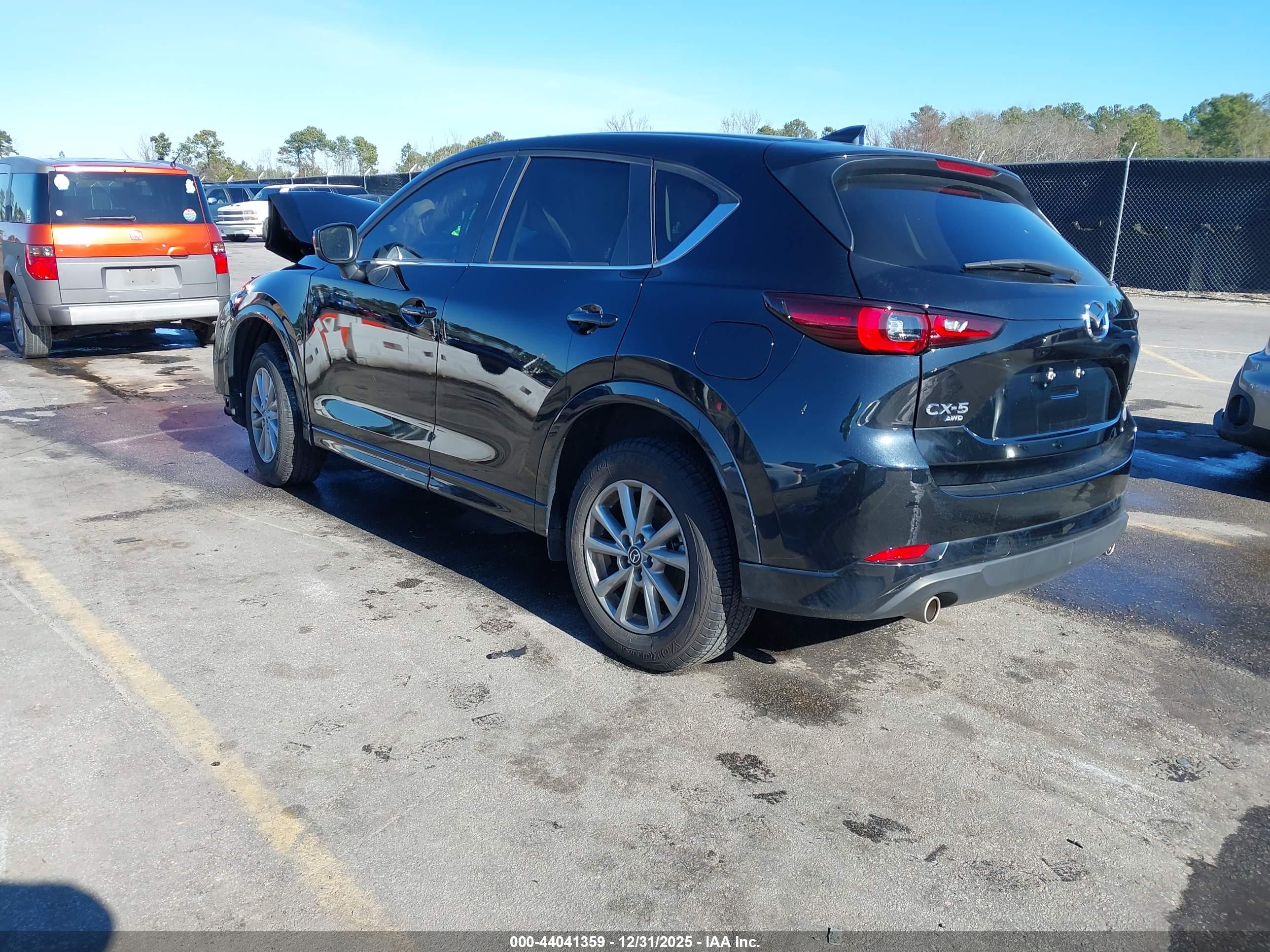 MAZDA CX-5 image 3