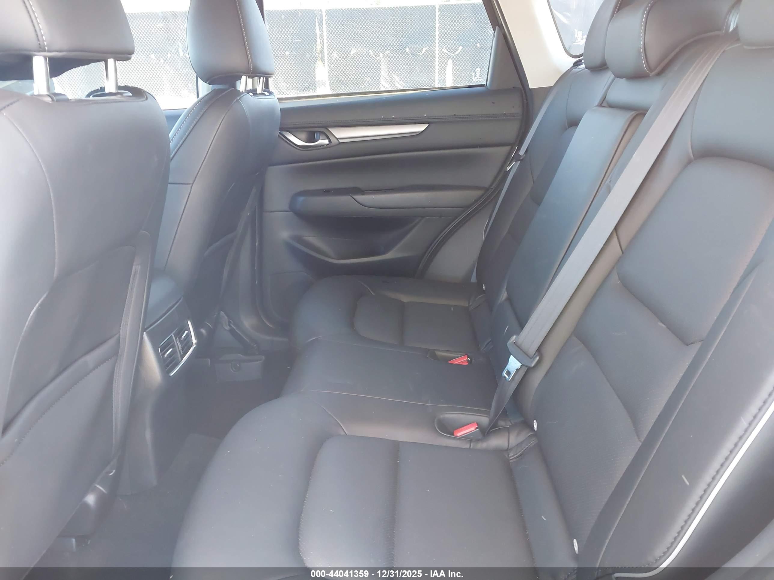MAZDA CX-5 image 8