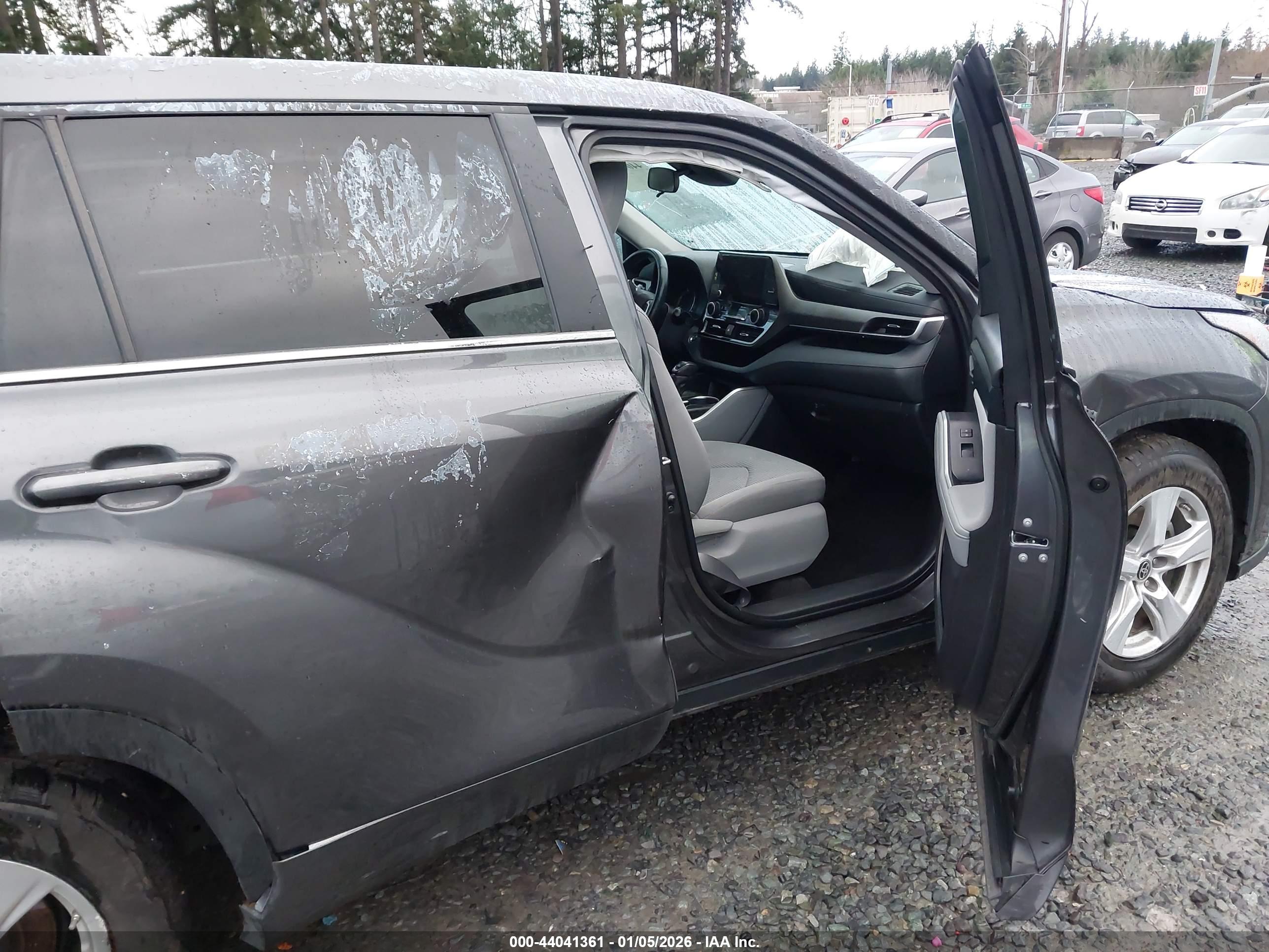 TOYOTA HIGHLANDER image 5