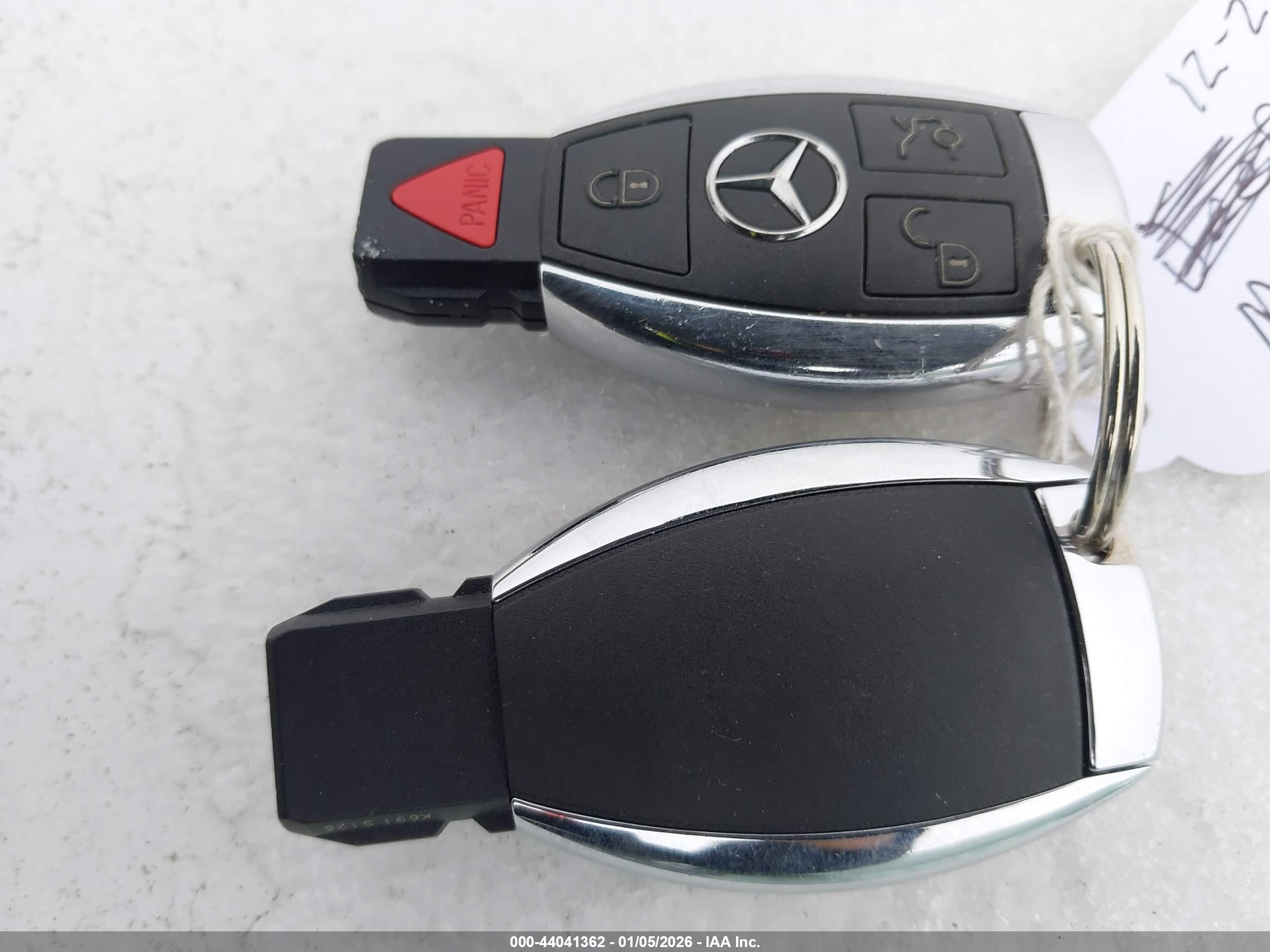 MERCEDES-BENZ GLK image 11