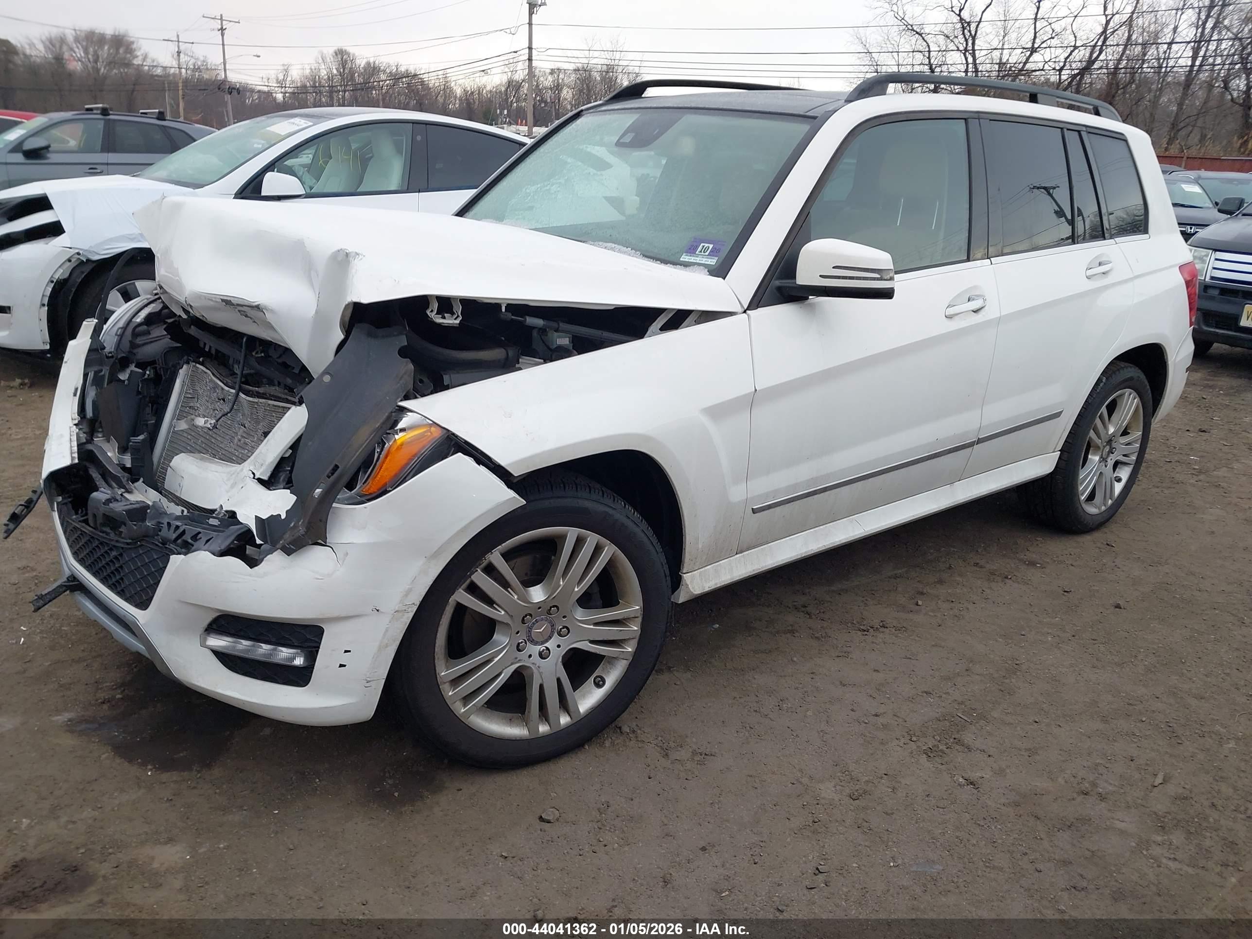 MERCEDES-BENZ GLK image 2