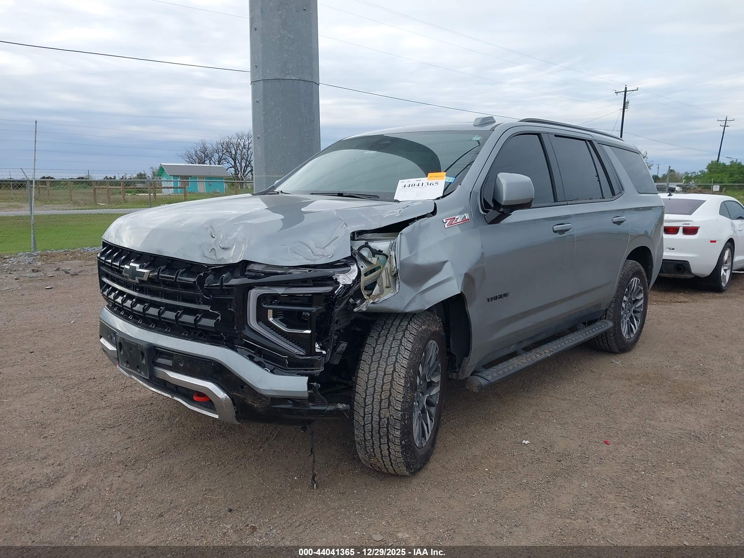 CHEVROLET TAHOE image 6