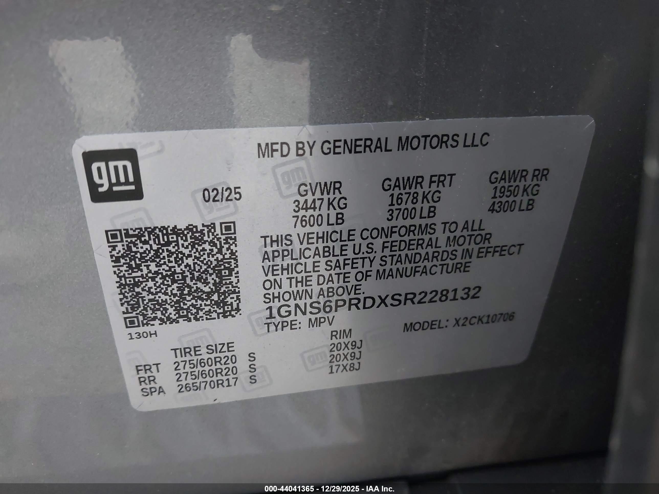 CHEVROLET TAHOE image 9