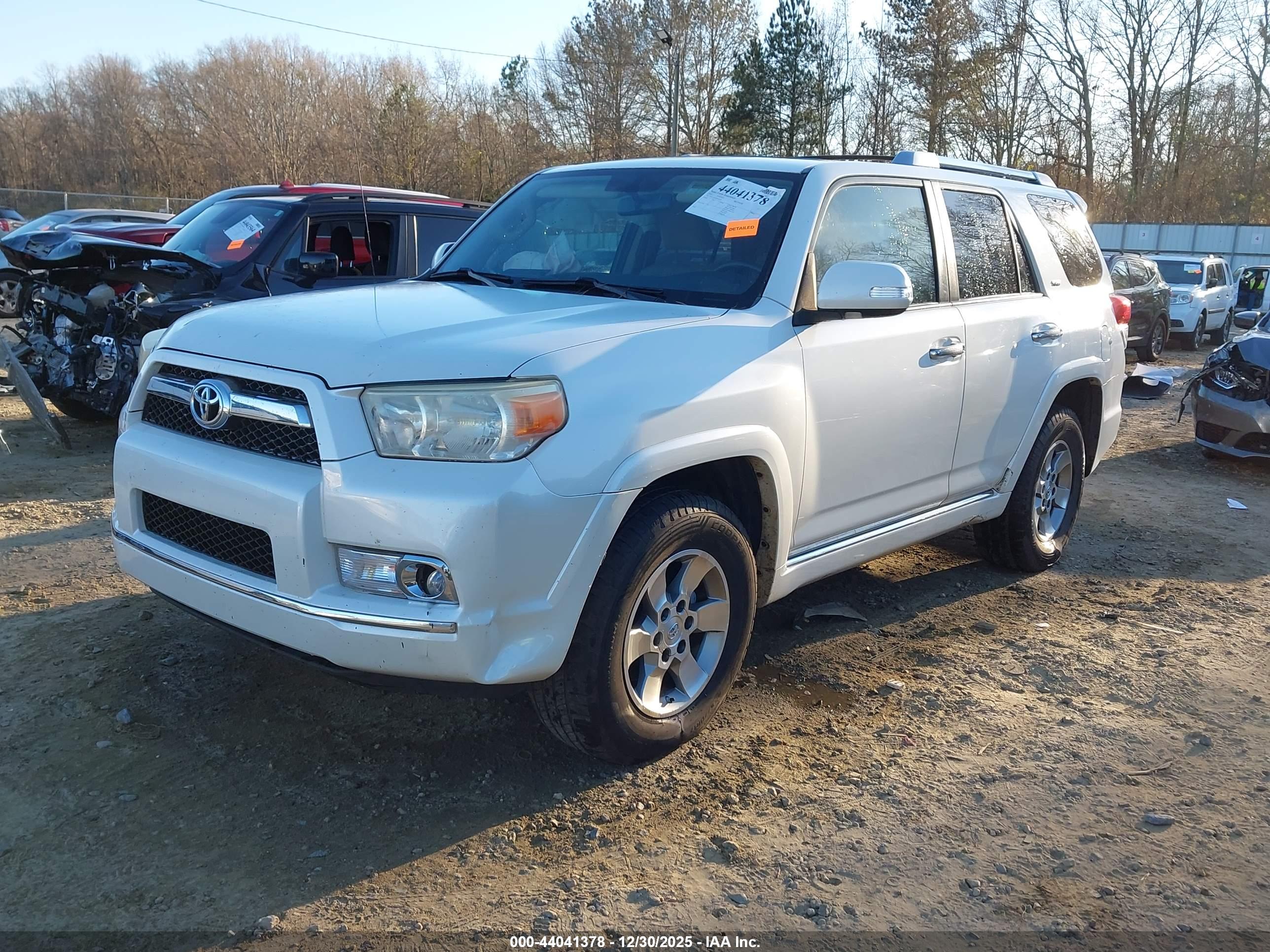 TOYOTA 4RUNNER image 2