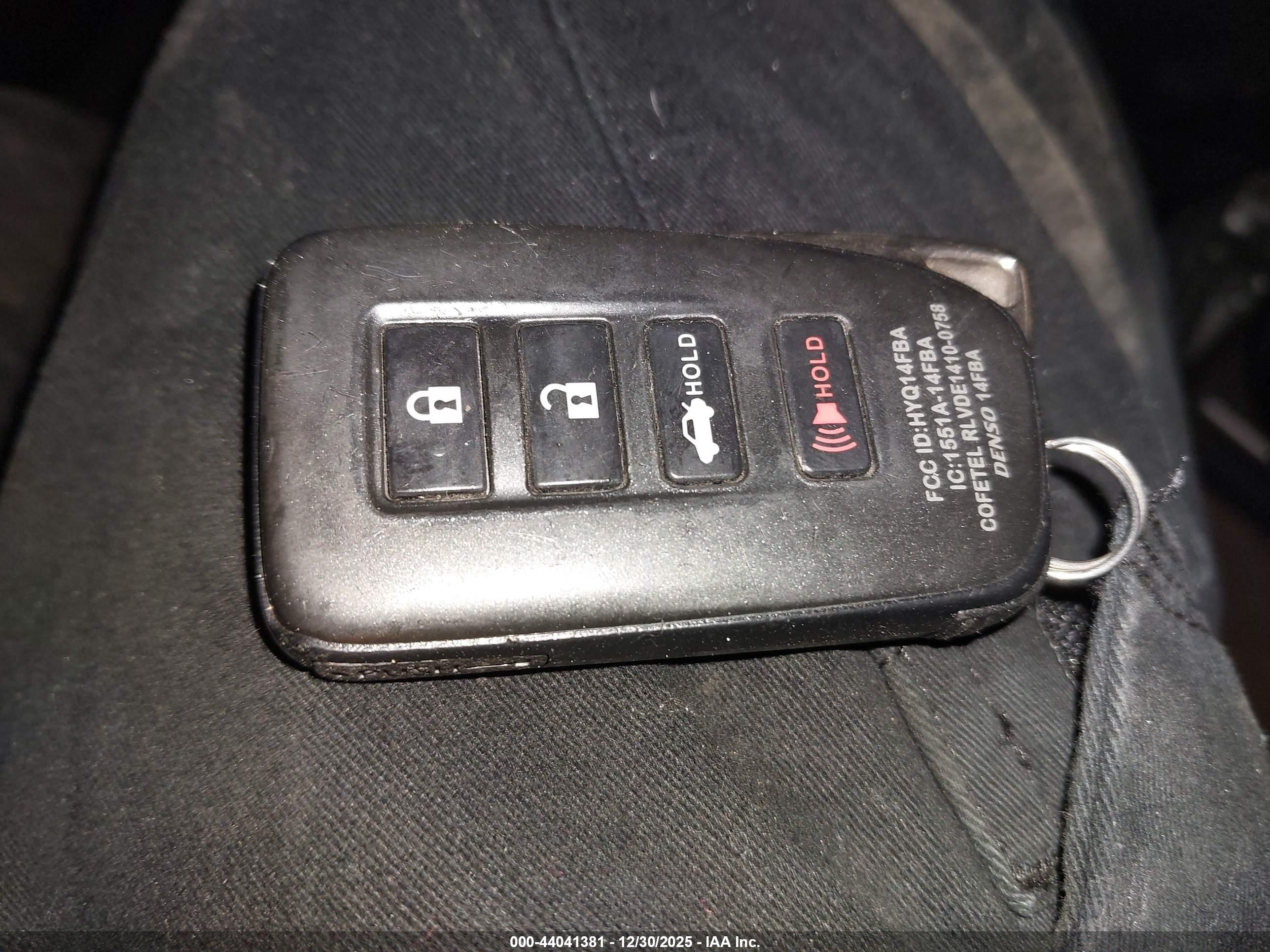 LEXUS IS image 11