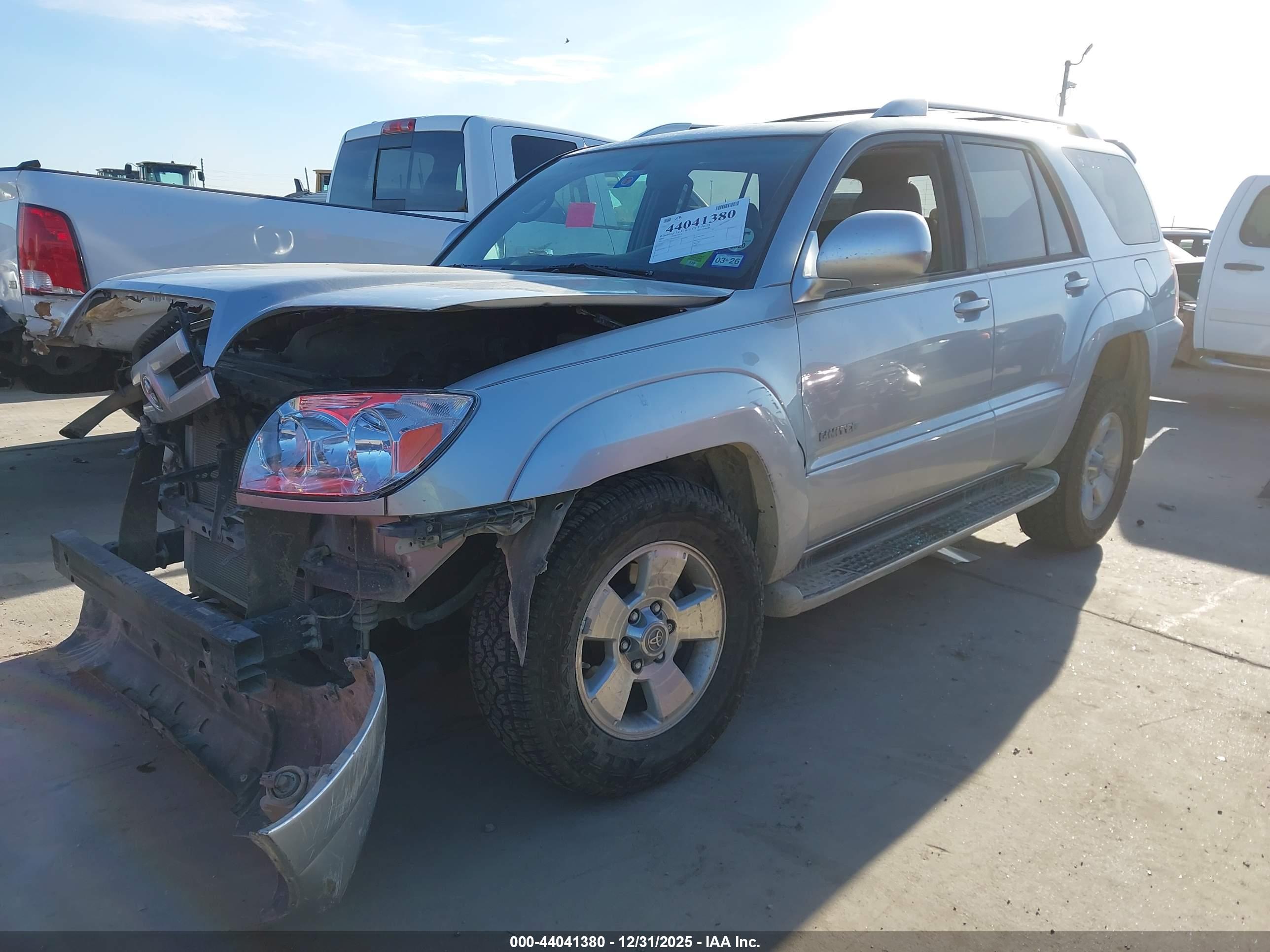 TOYOTA 4RUNNER image 2