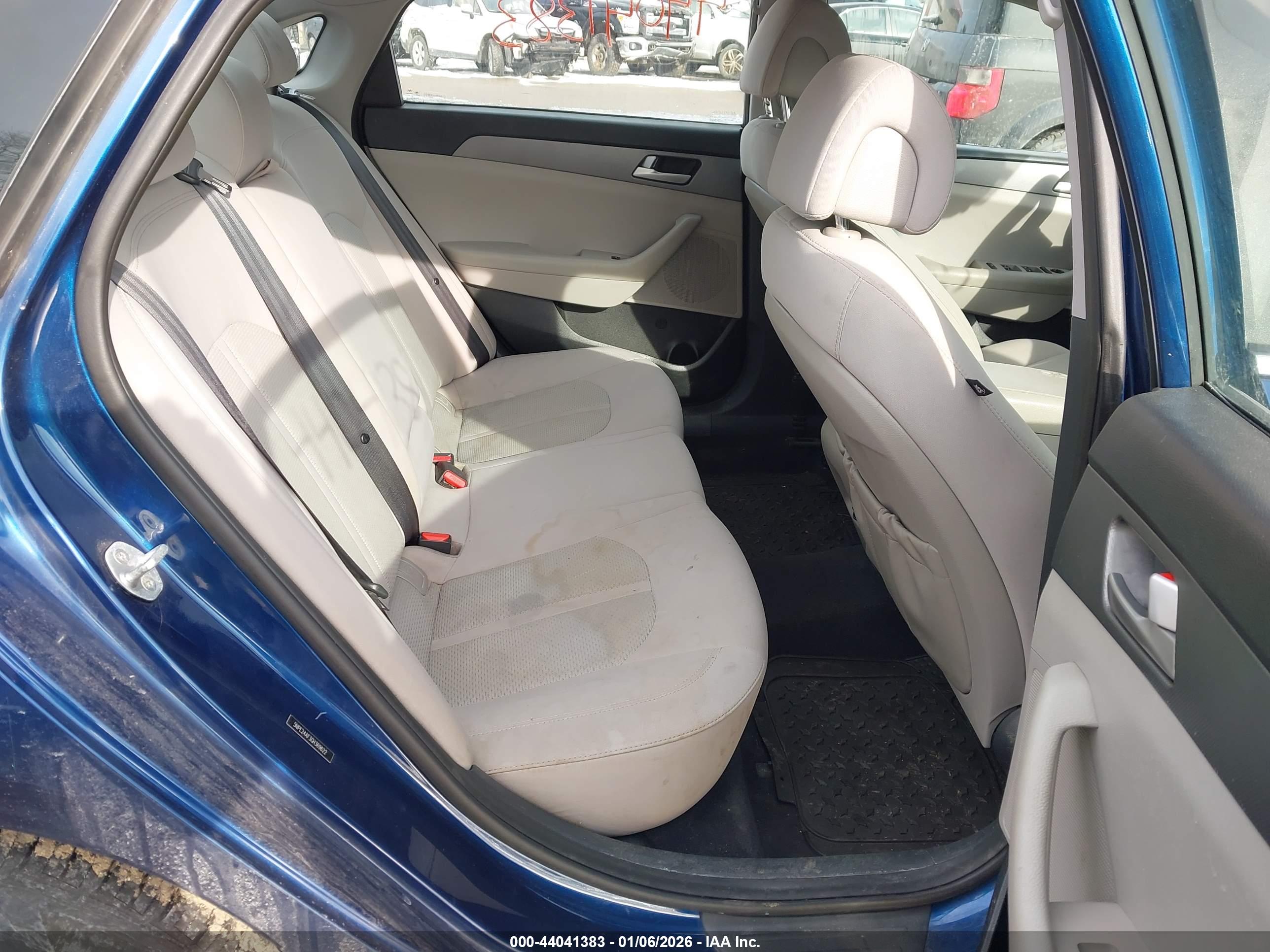 HYUNDAI SONATA image 8