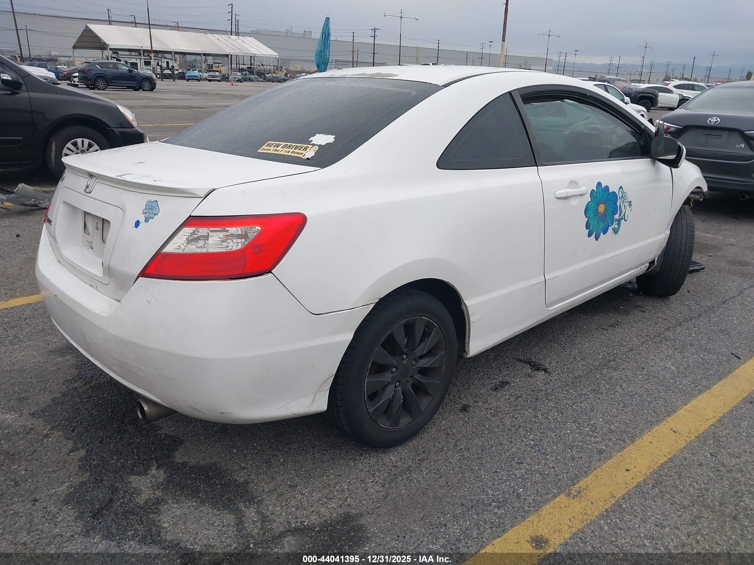 HONDA CIVIC image 4