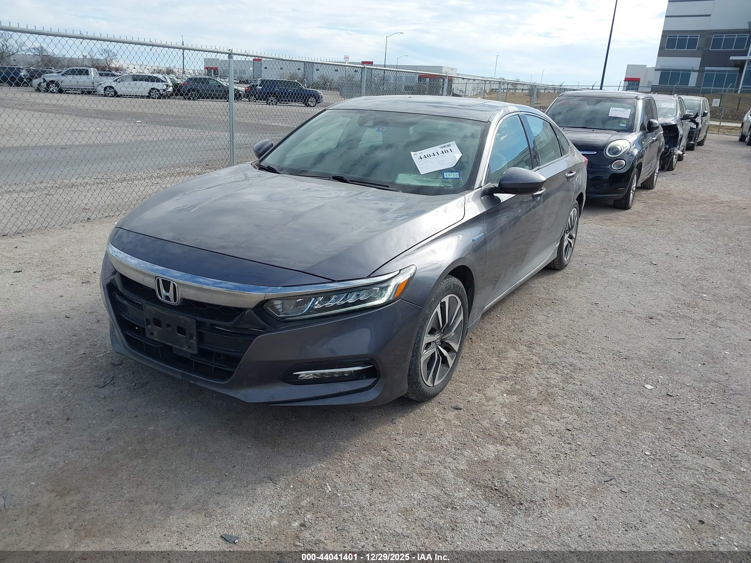 HONDA ACCORD image 2