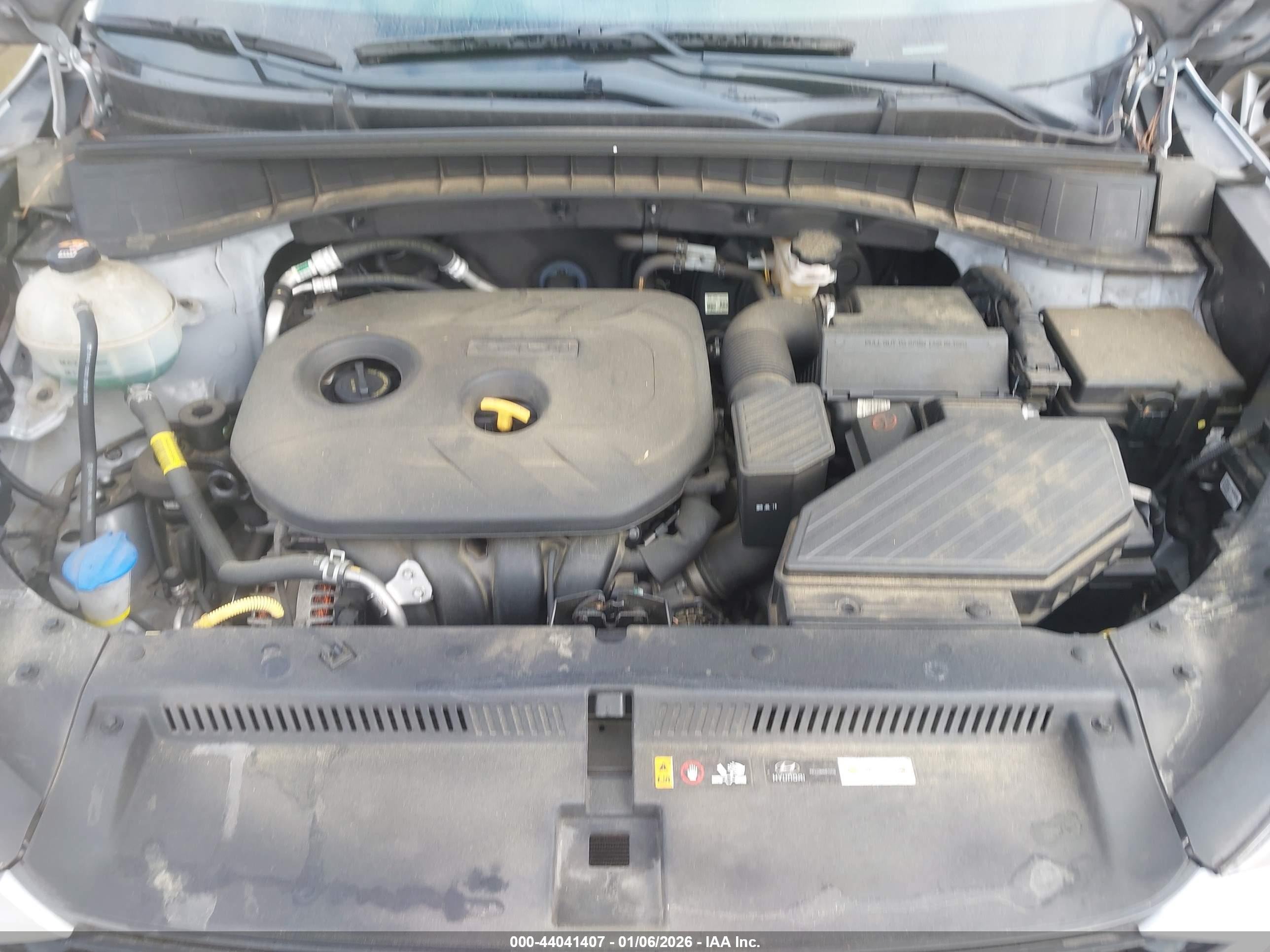 HYUNDAI TUCSON image 10