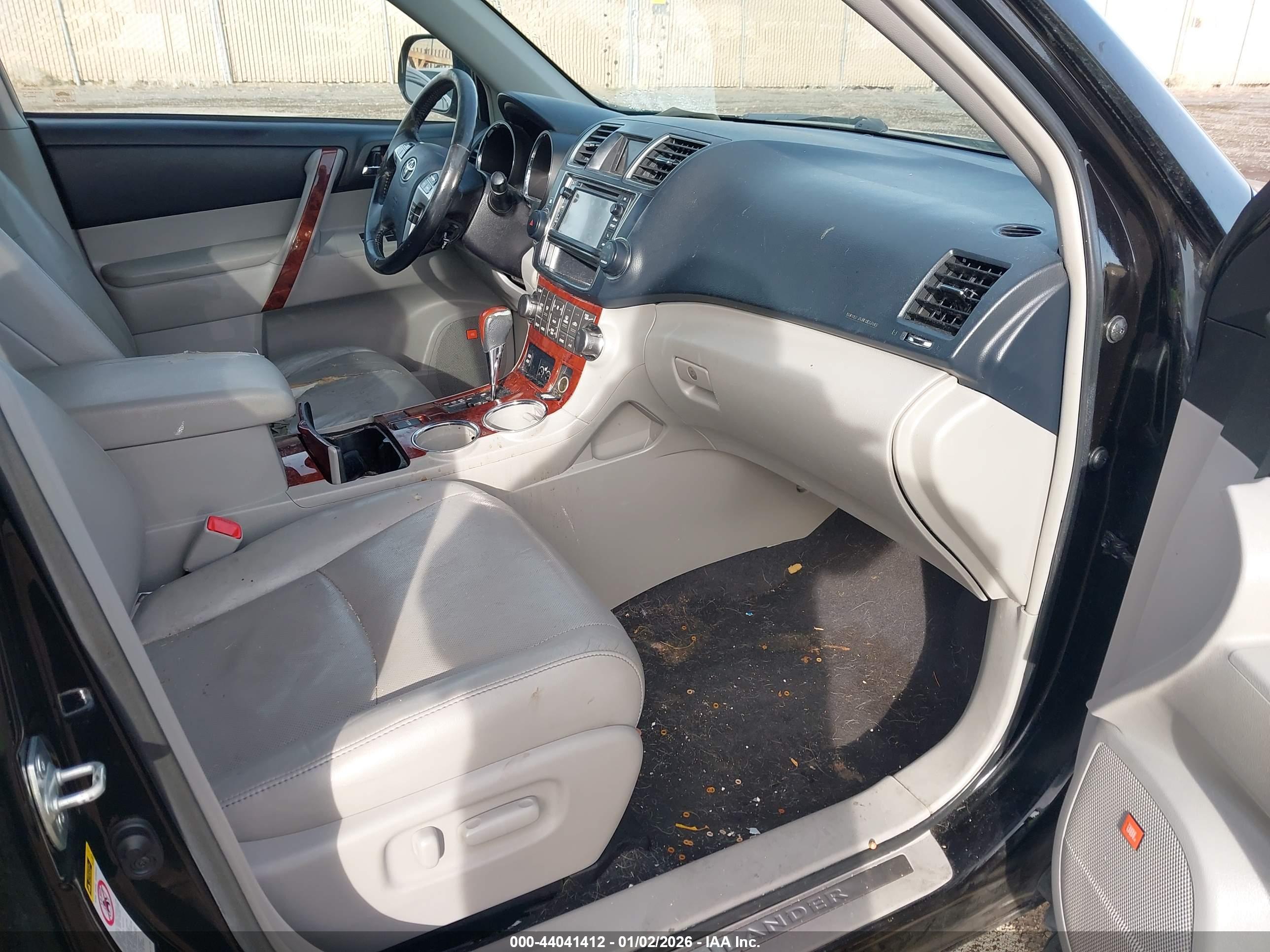 TOYOTA HIGHLANDER image 5