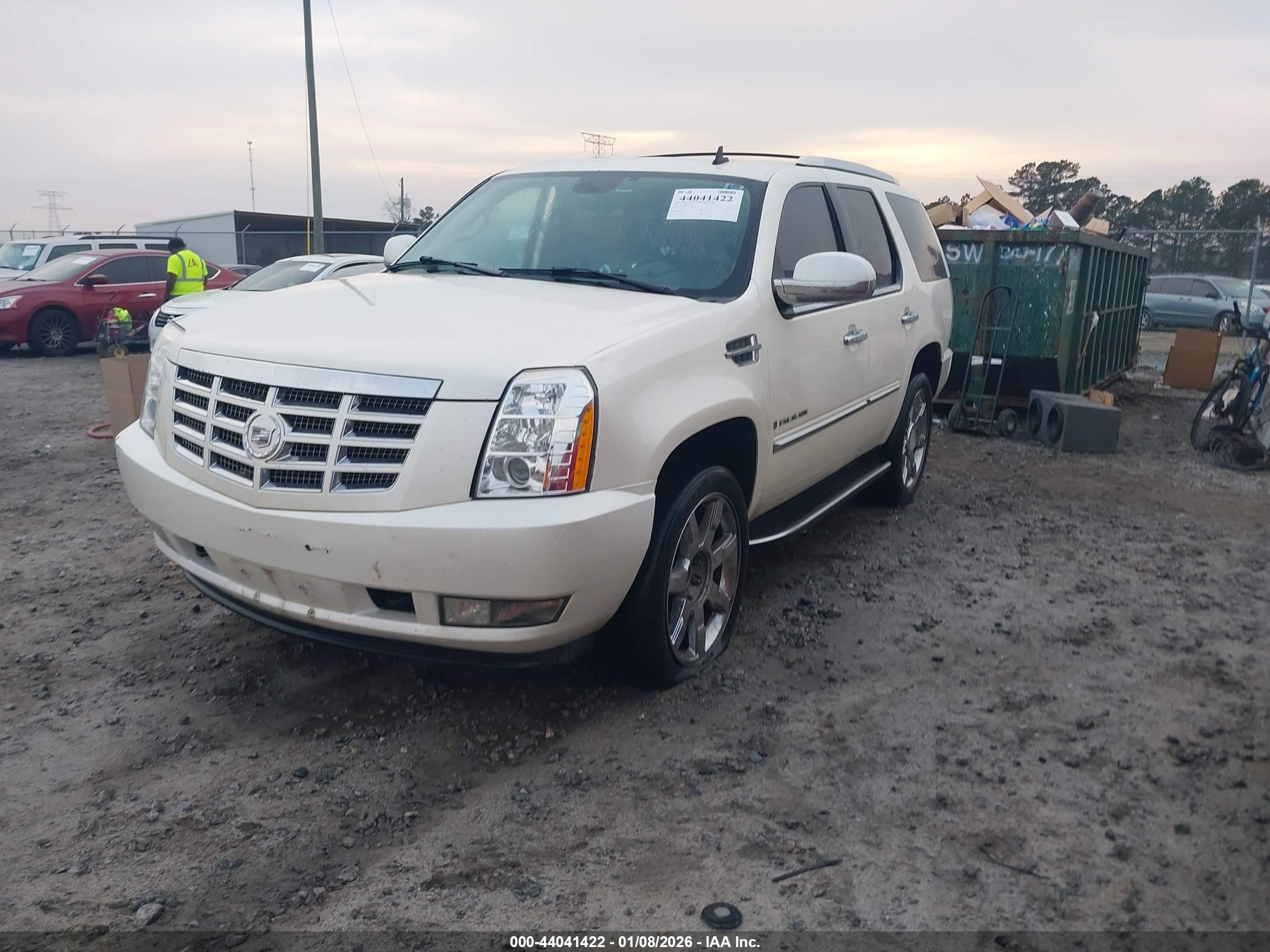 CADILLAC ESCALADE image 2