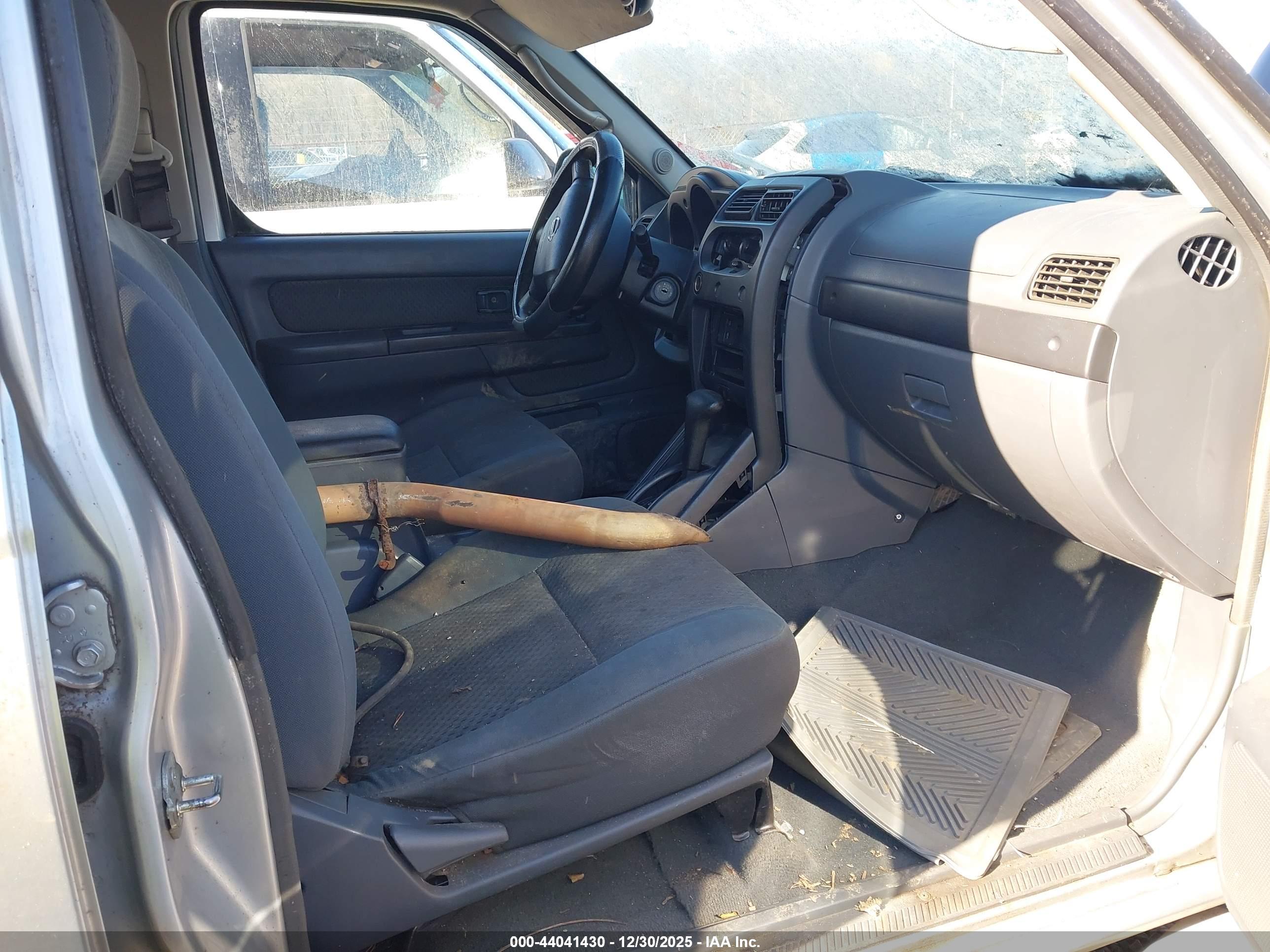 NISSAN XTERRA image 5