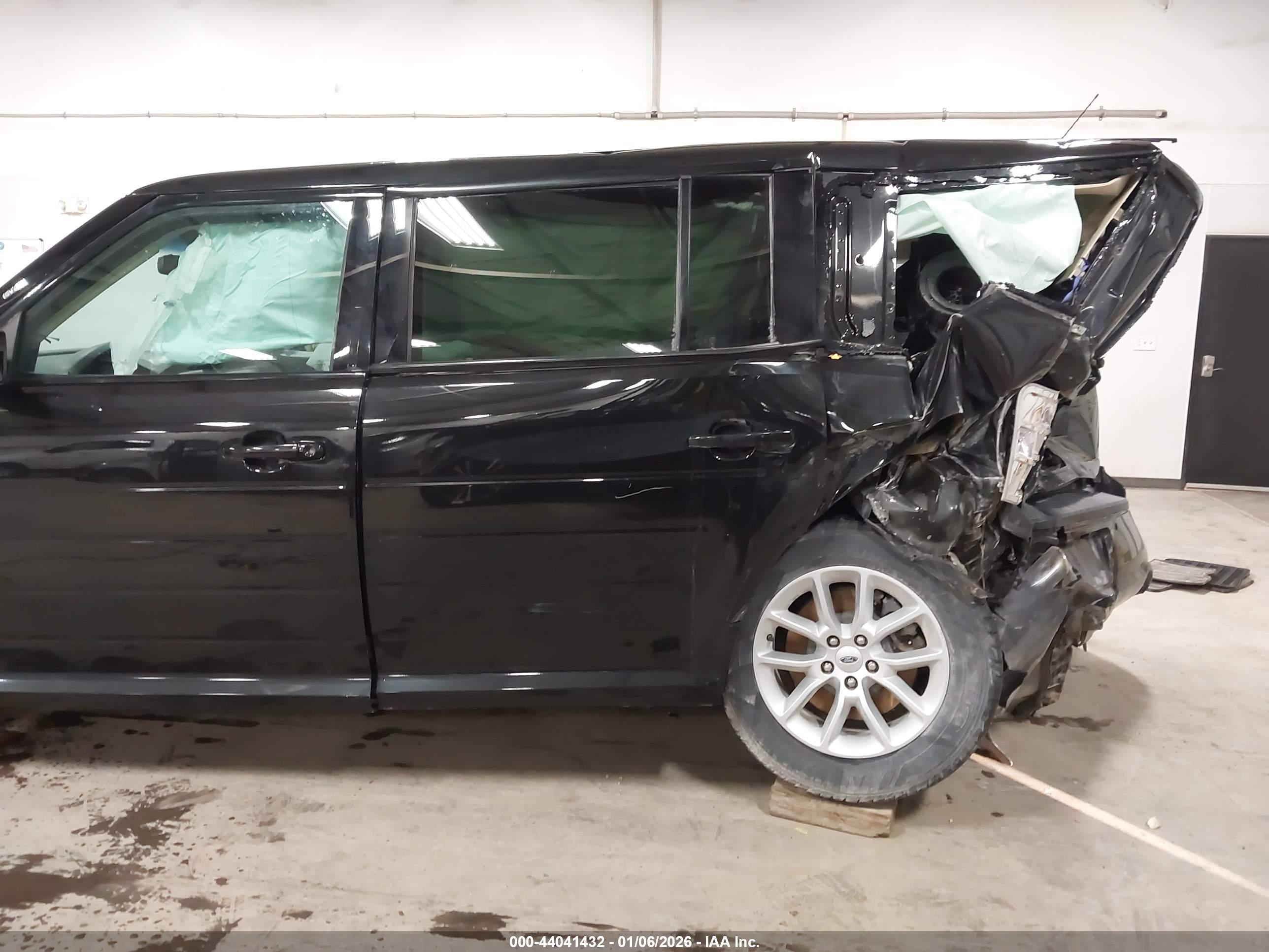 FORD FLEX image 6