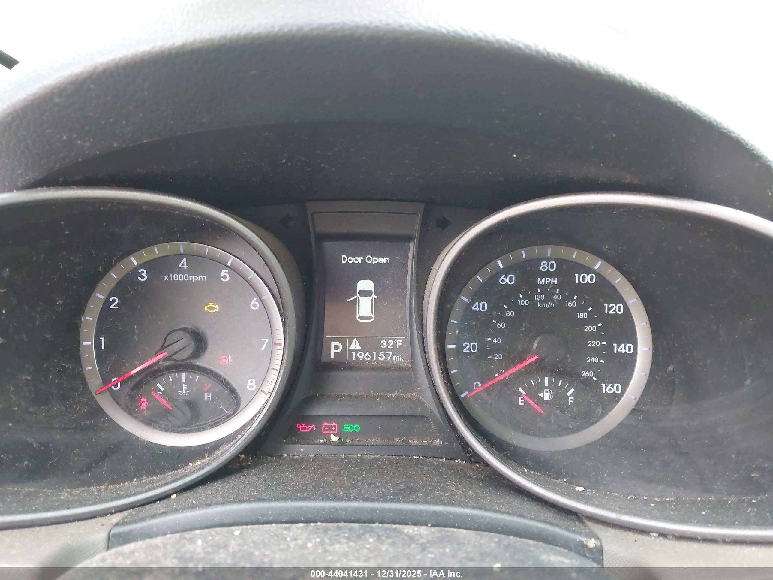 HYUNDAI SANTA image 7