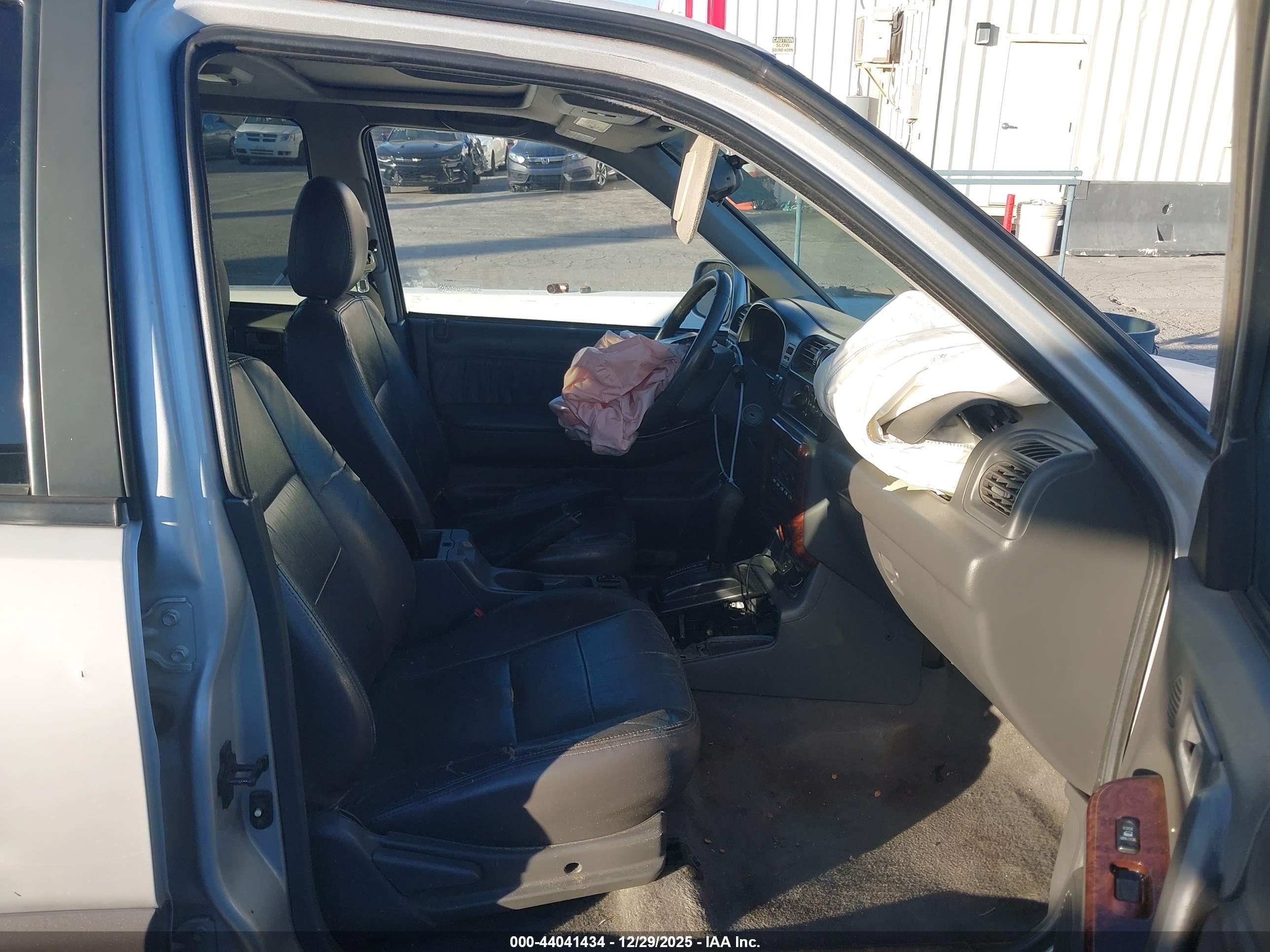 HONDA PASSPORT image 5