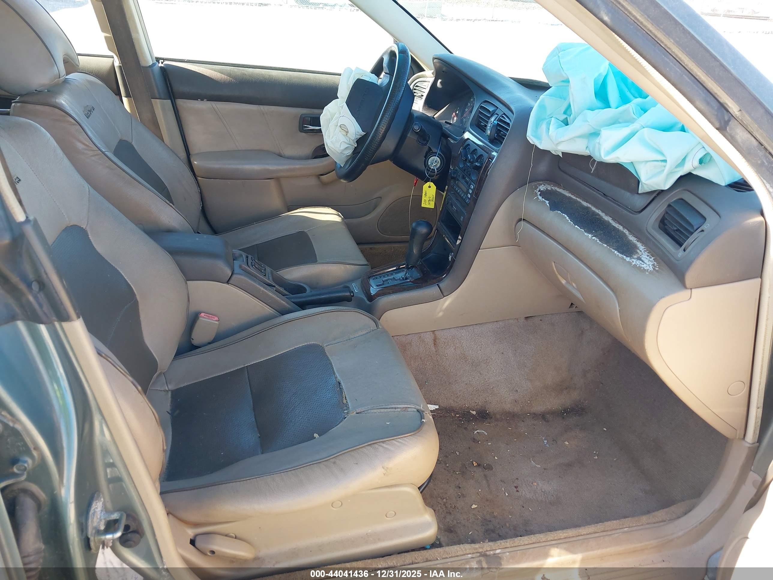 SUBARU OUTBACK image 5