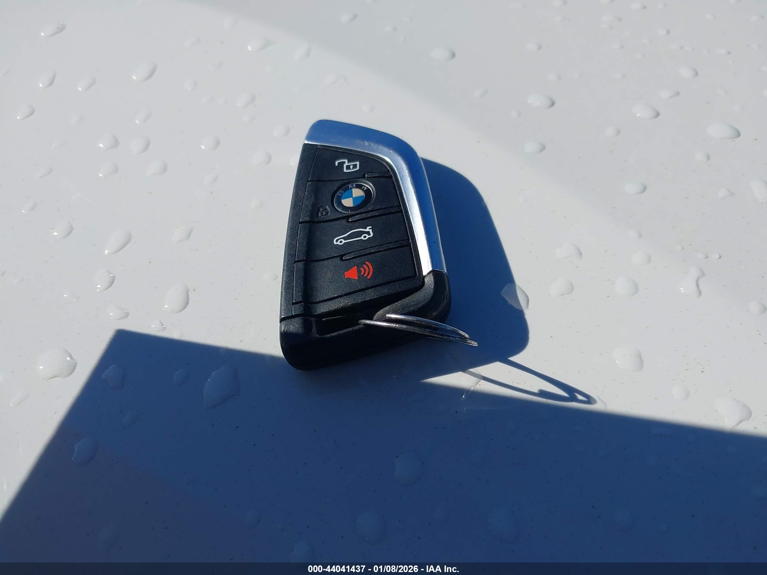 BMW 330I image 11