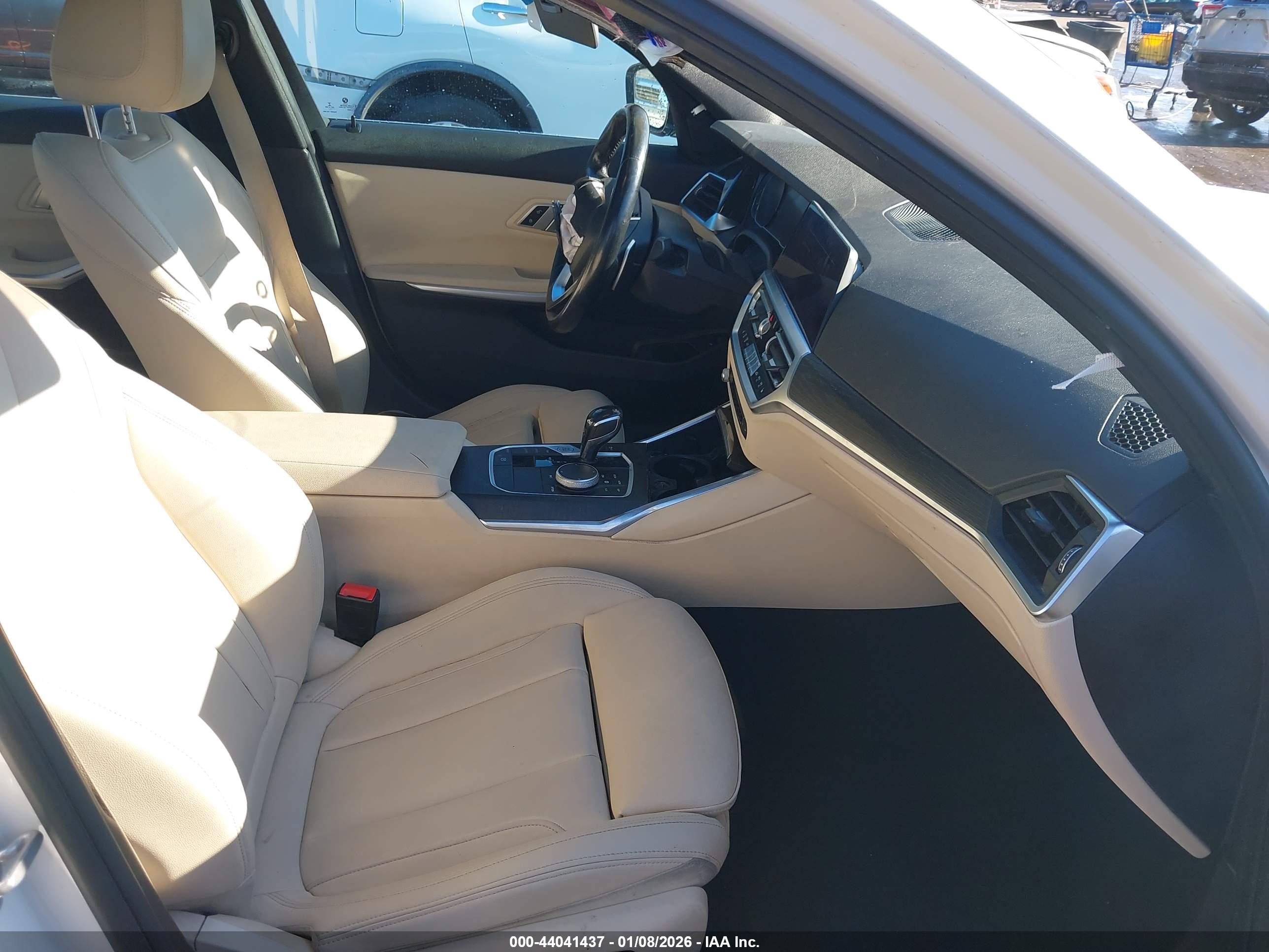 BMW 330I image 5