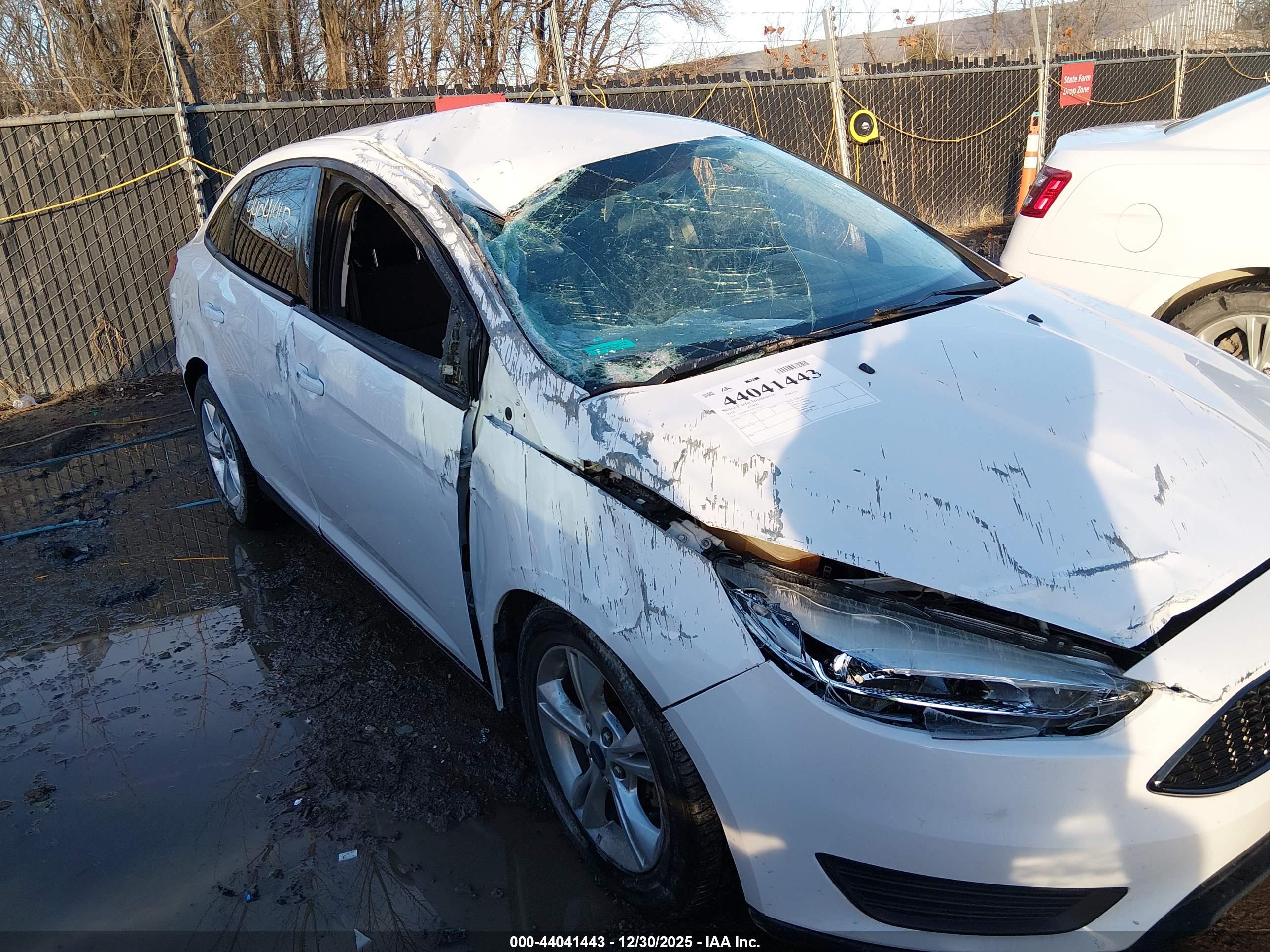 FORD FOCUS image 6