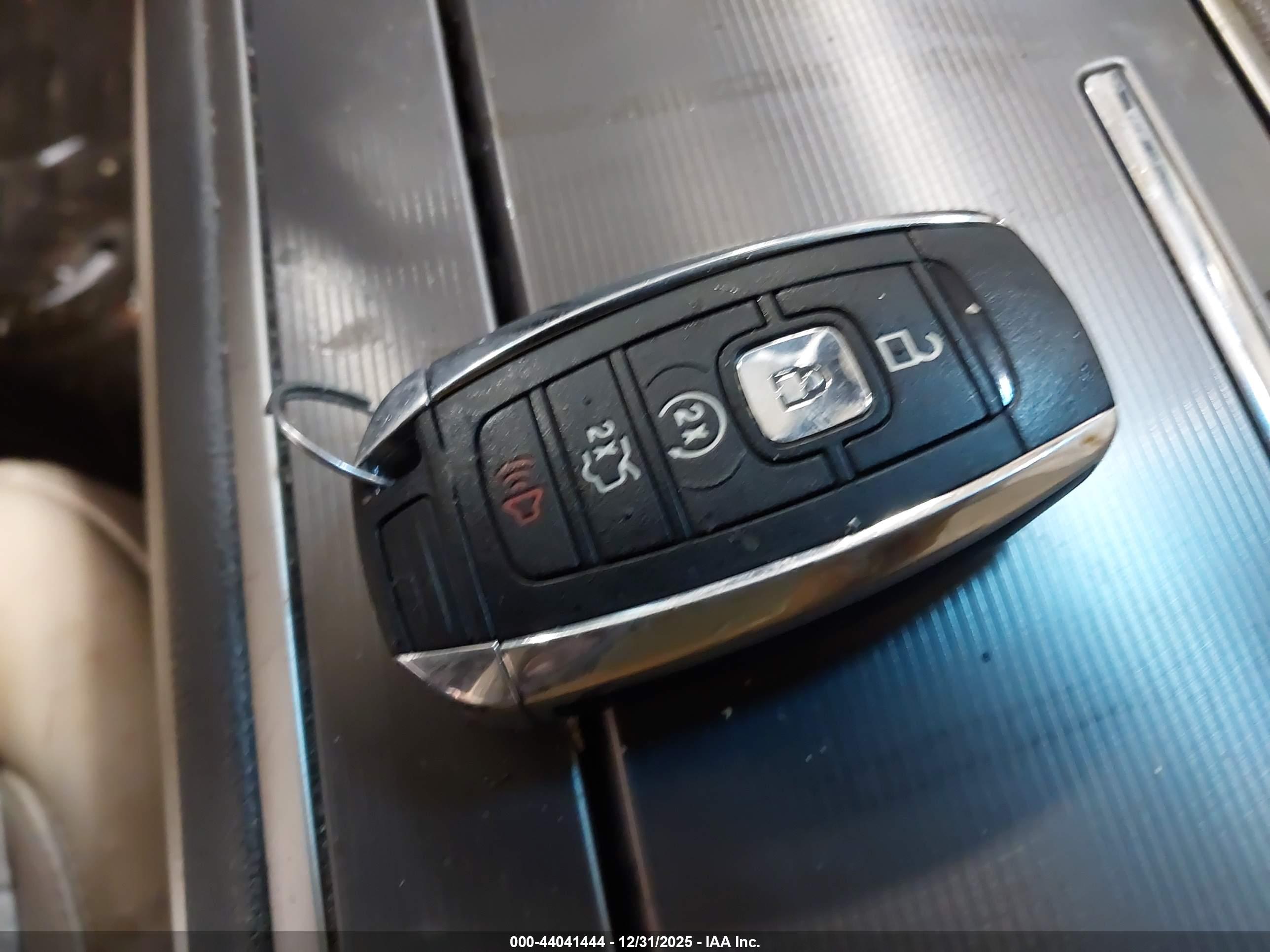 LINCOLN MKZ image 11