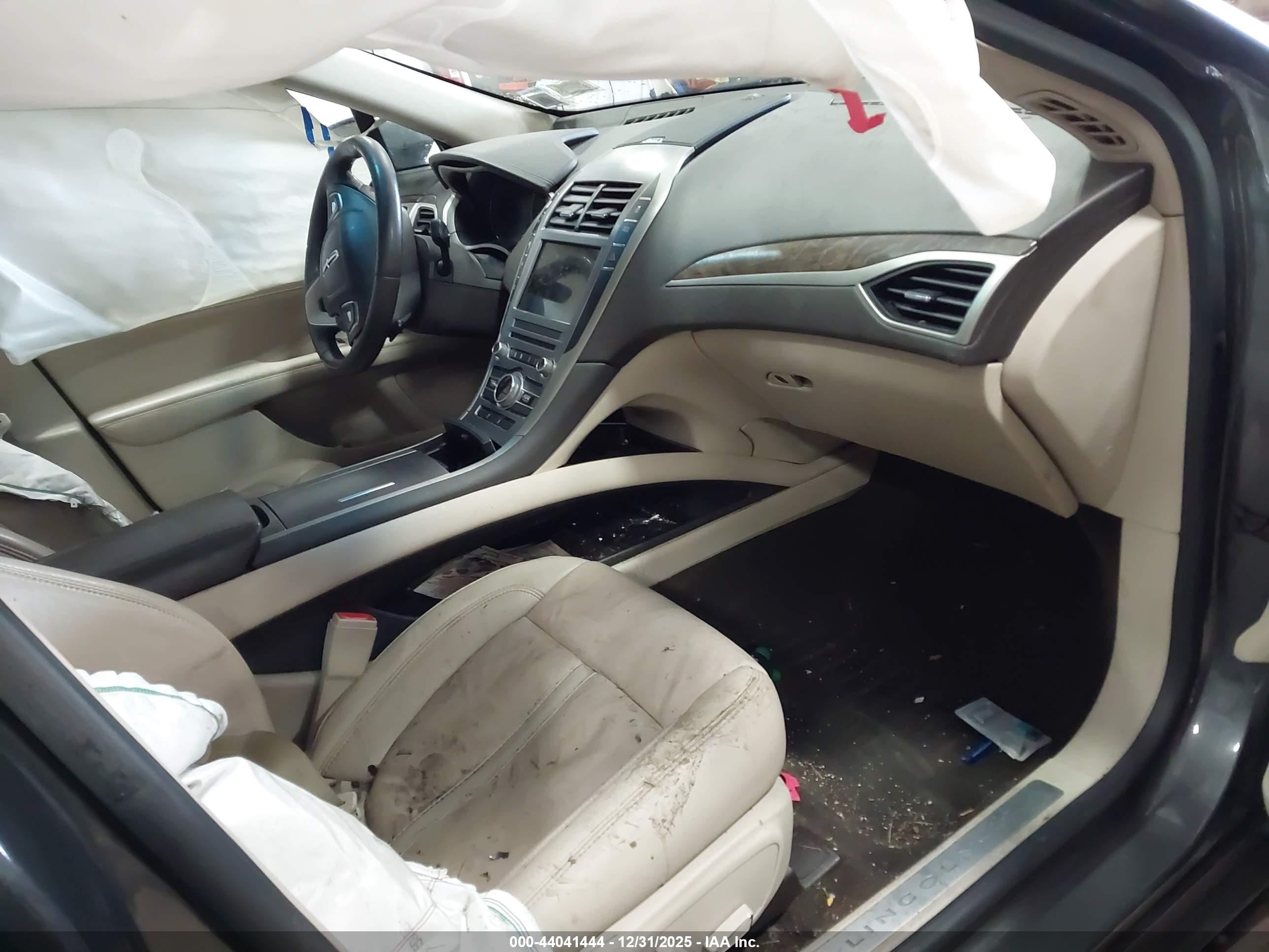 LINCOLN MKZ image 5