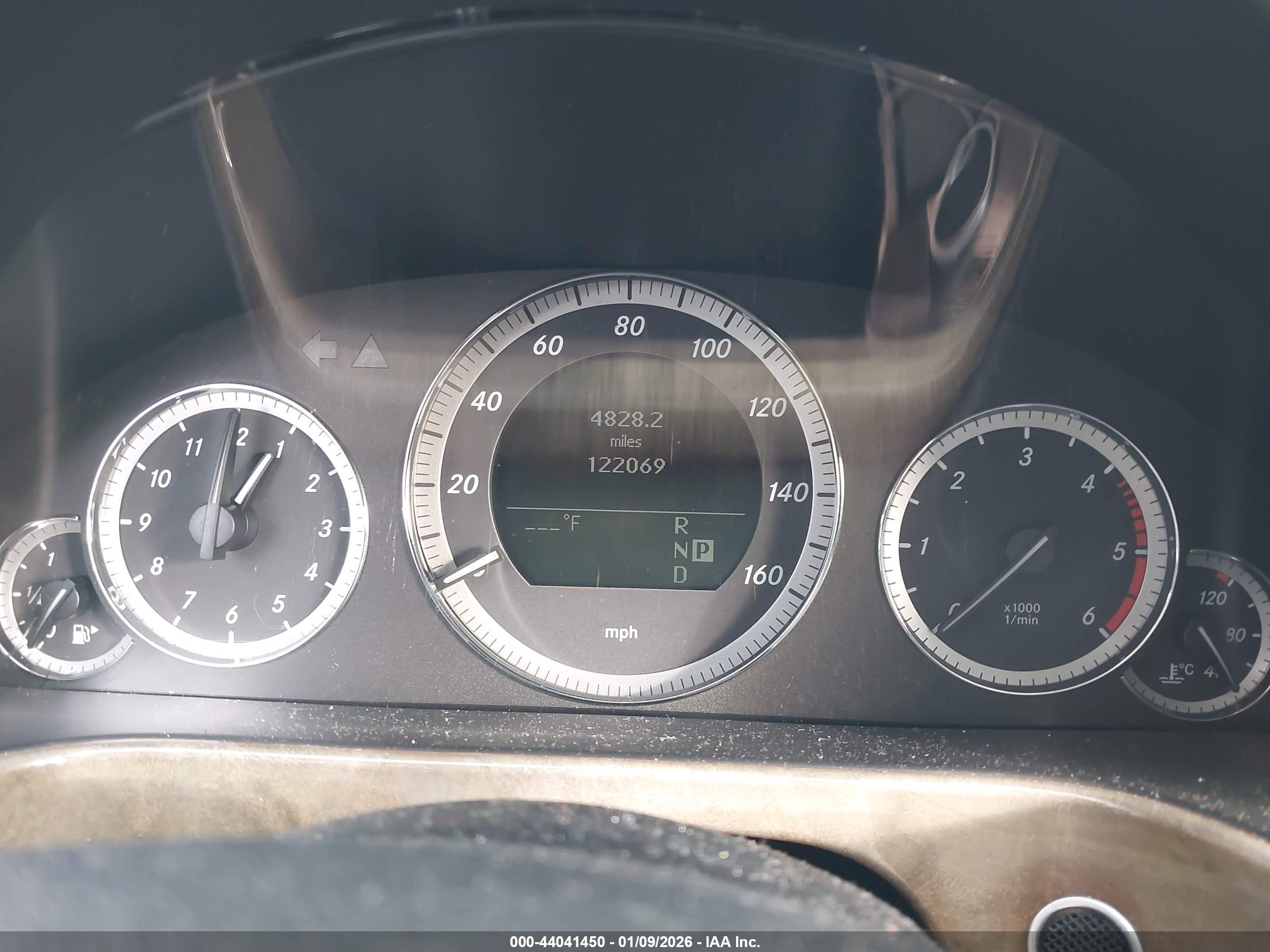 MERCEDES-BENZ E image 7