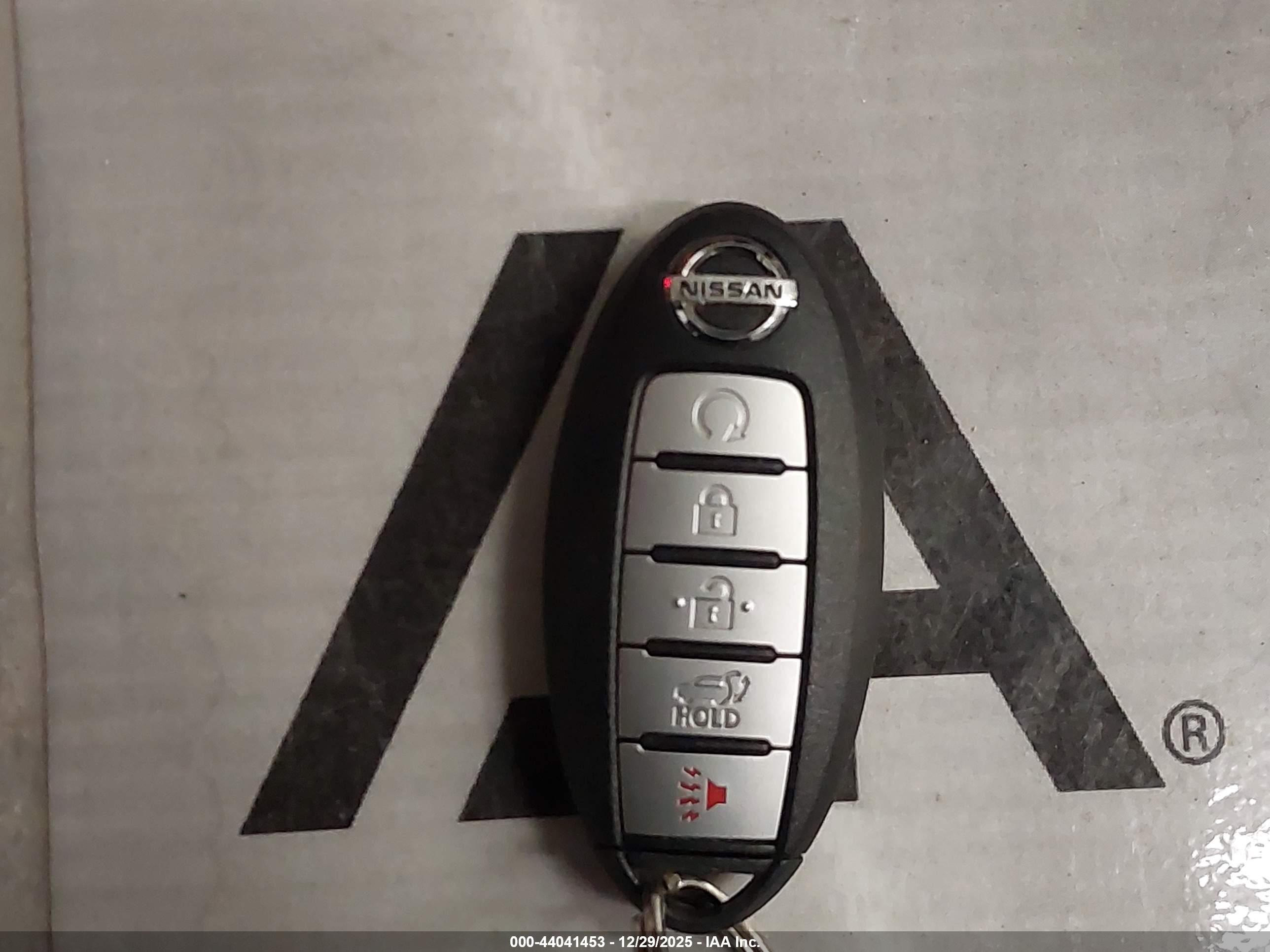 NISSAN PATHFINDER image 11