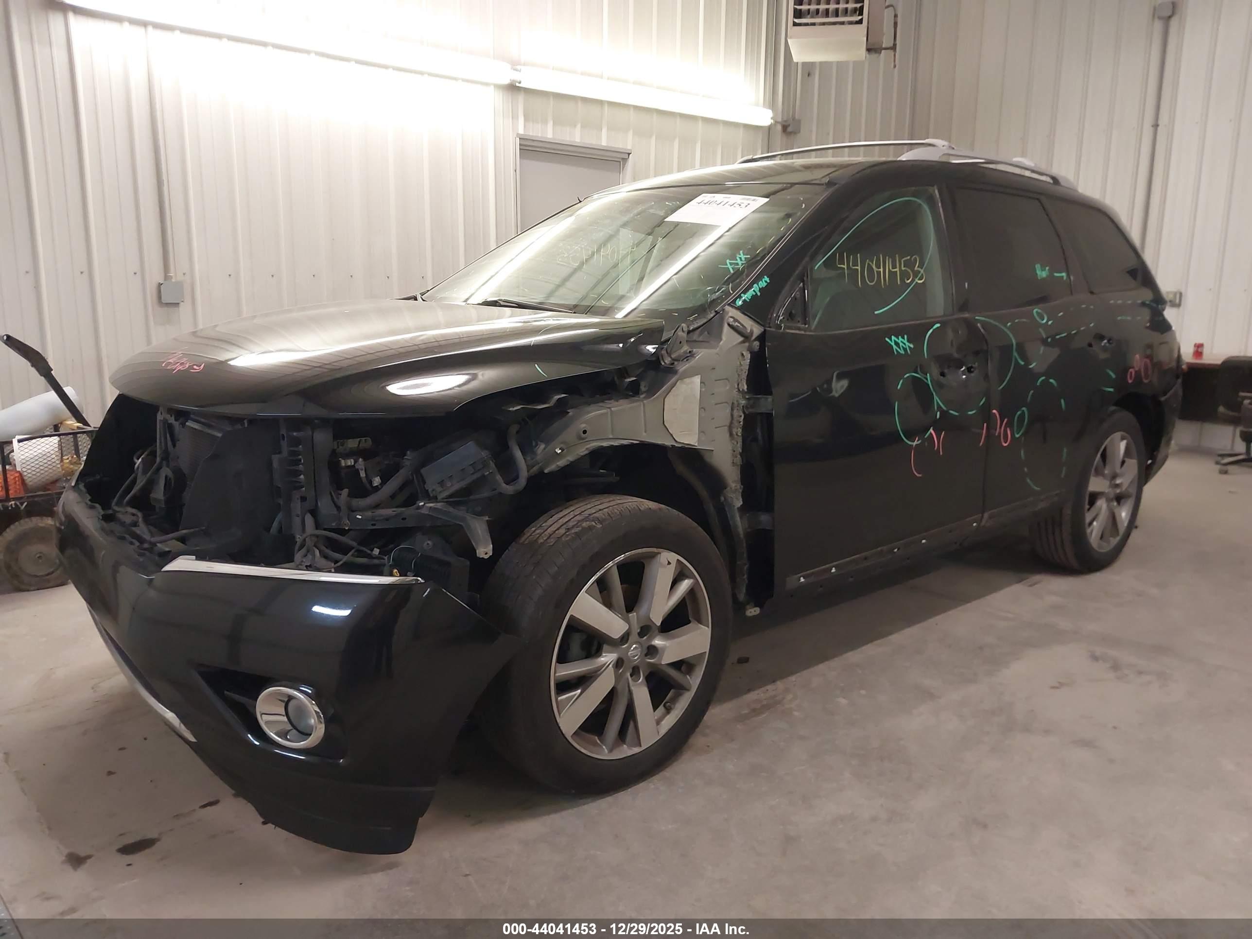 NISSAN PATHFINDER image 6