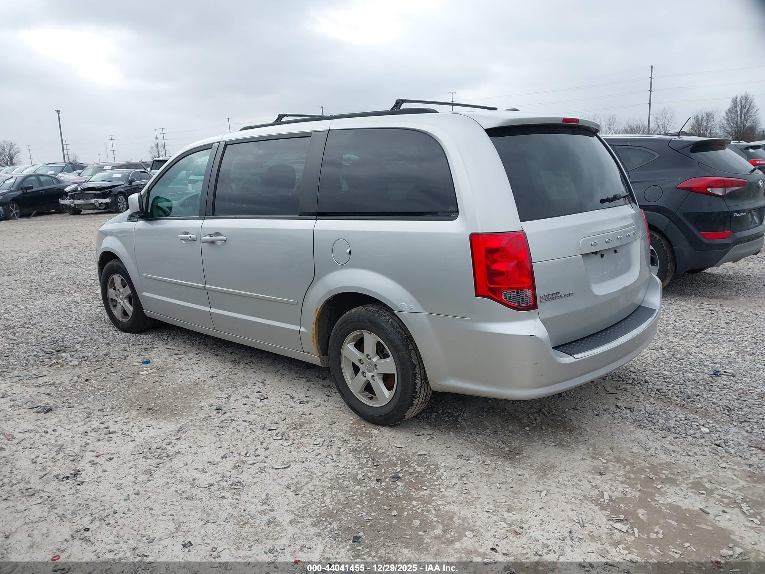 DODGE GRAND image 3
