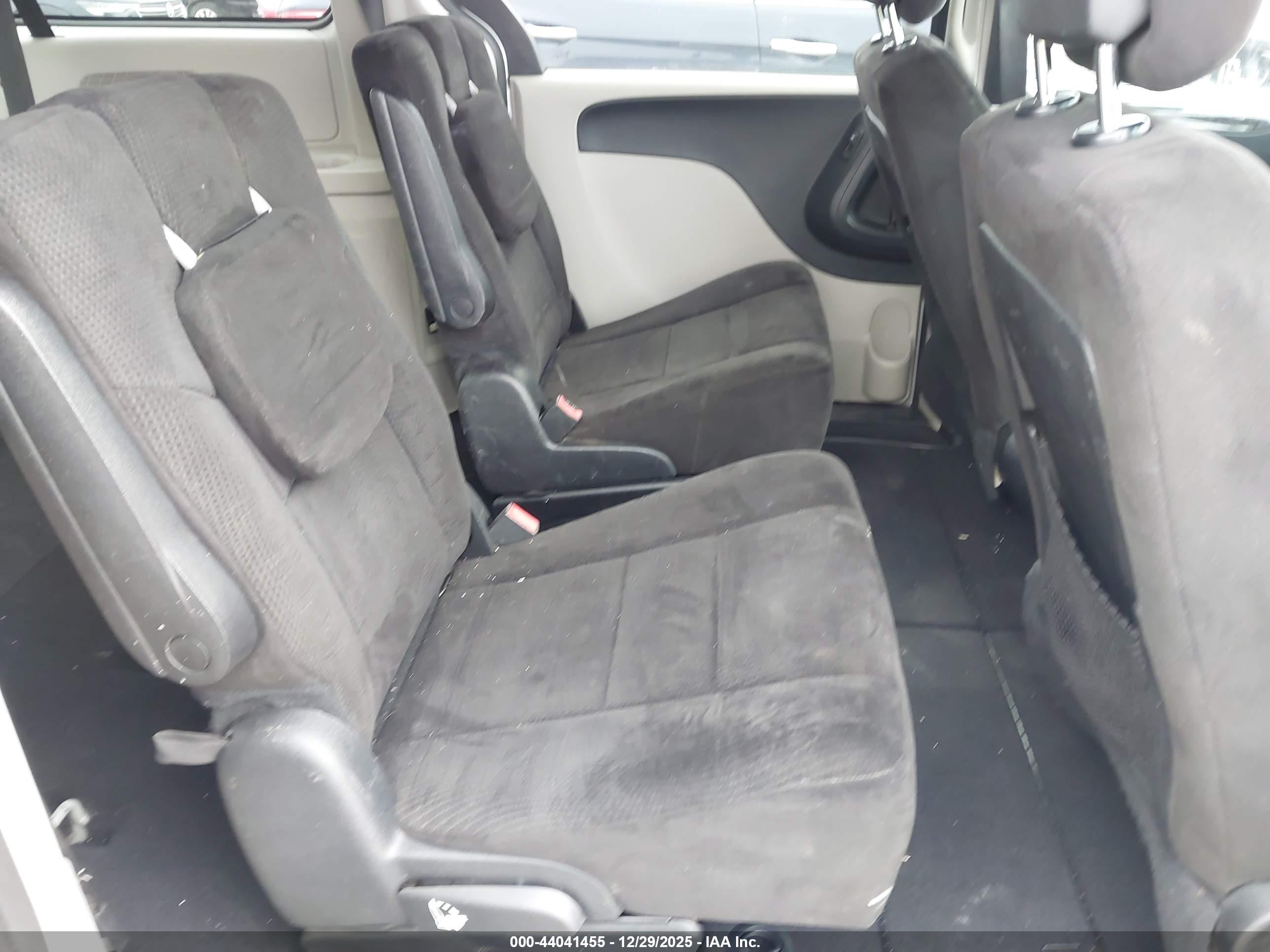 DODGE GRAND image 8