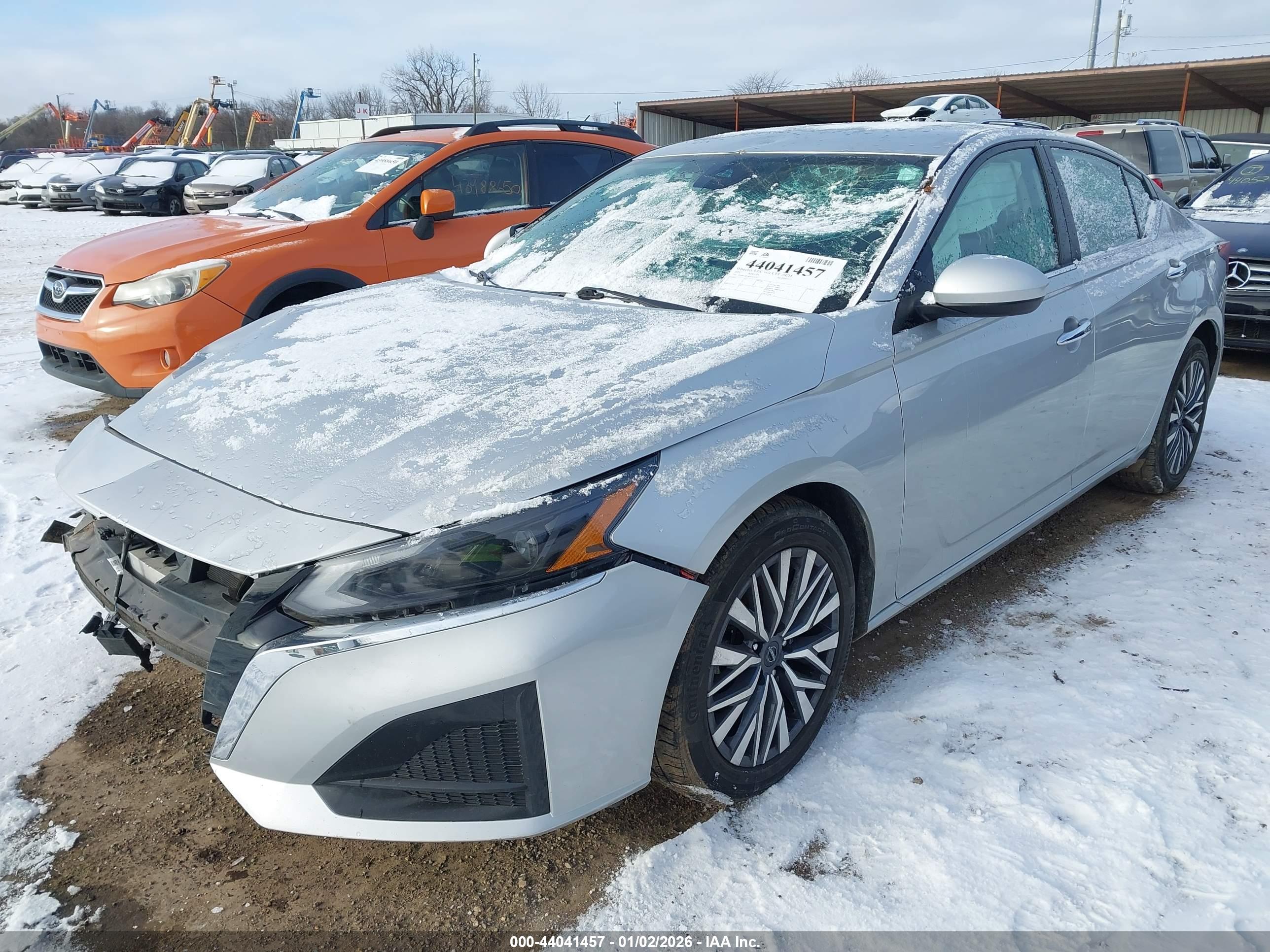 NISSAN ALTIMA image 2